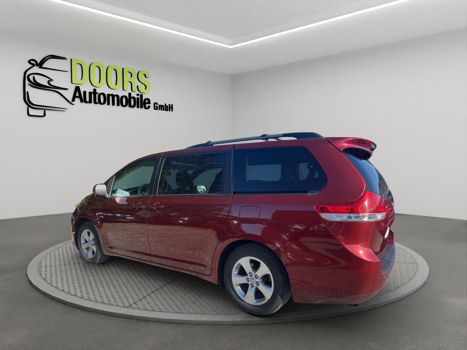 TOYOTA XLE Sienna AWD, Essence, Occasion / Utilisé, Automatique - 6