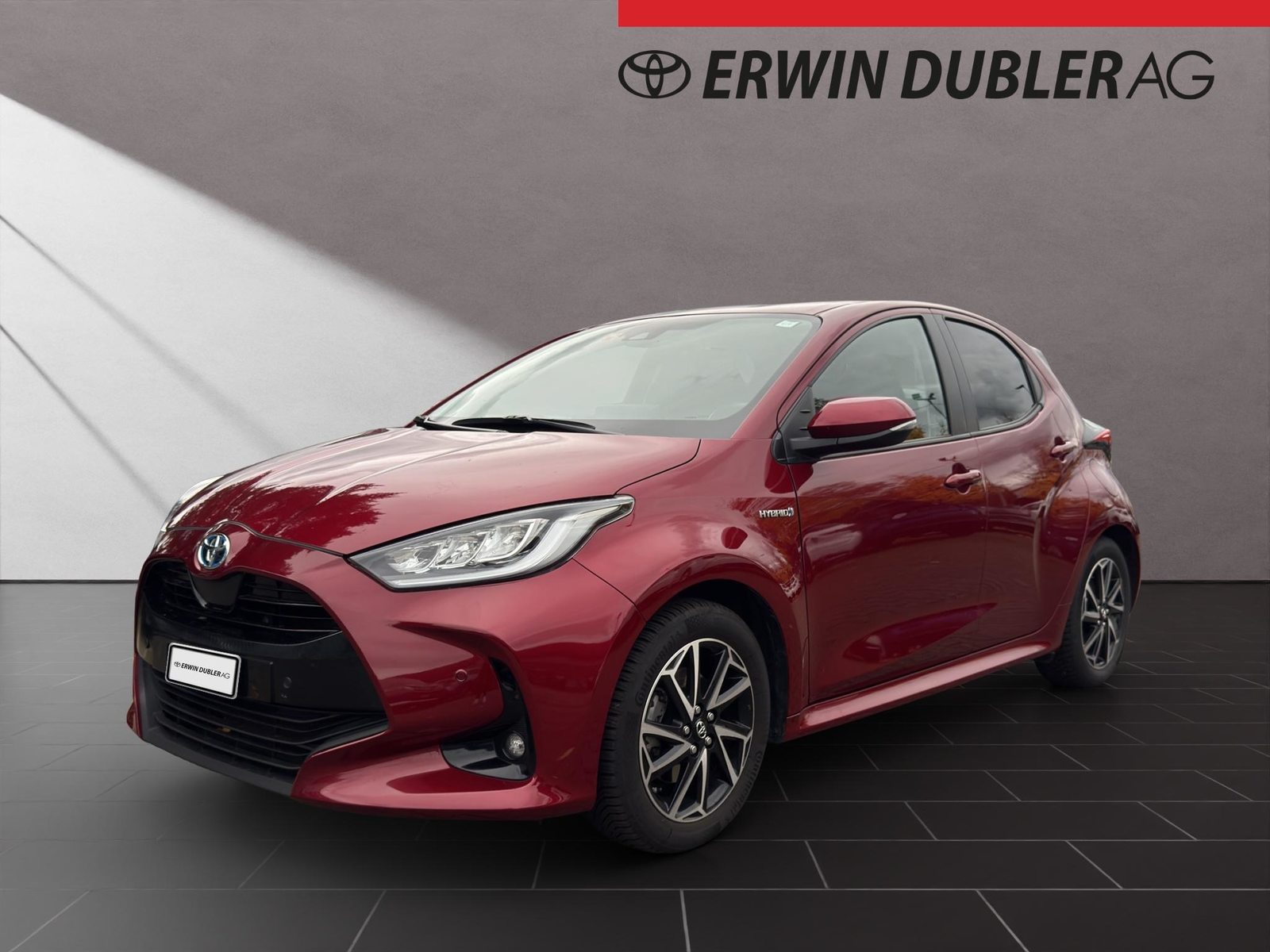 TOYOTA Yaris 1.5 VVT-i HSD Trend