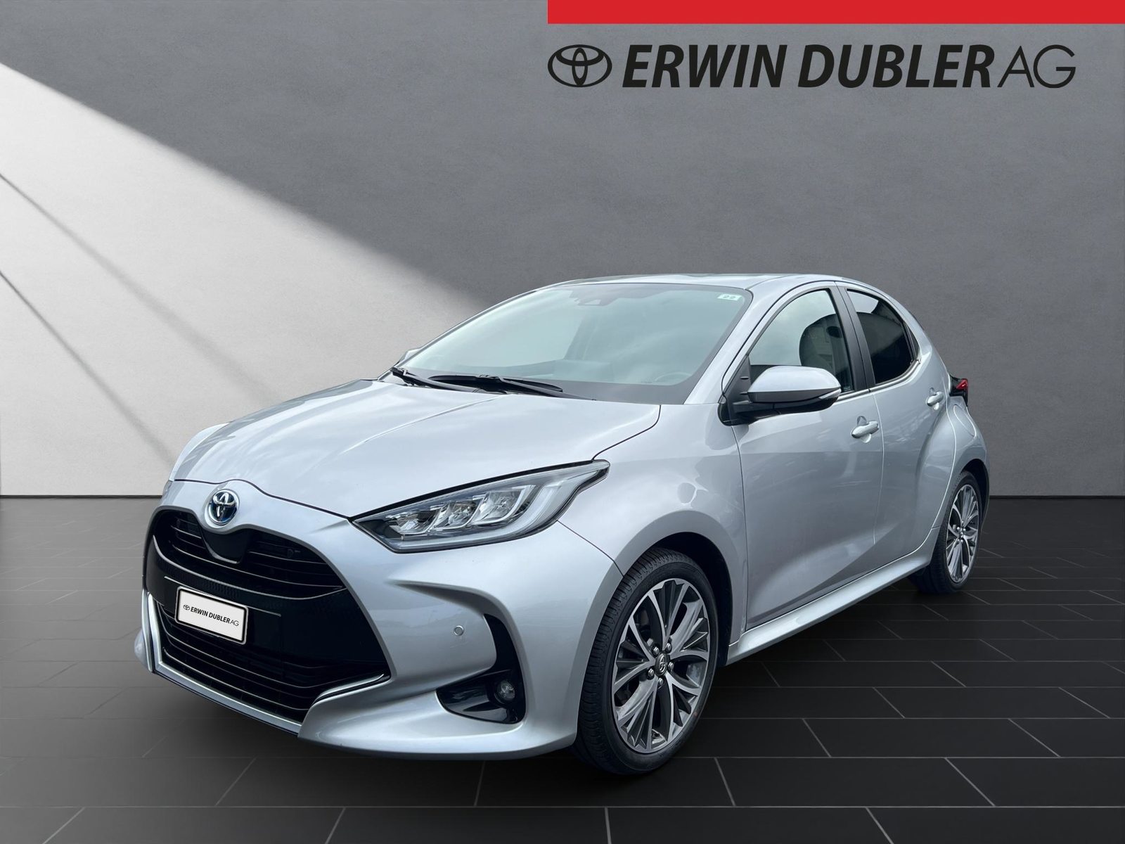 TOYOTA Yaris 1.5 VVT-i HSD Premium