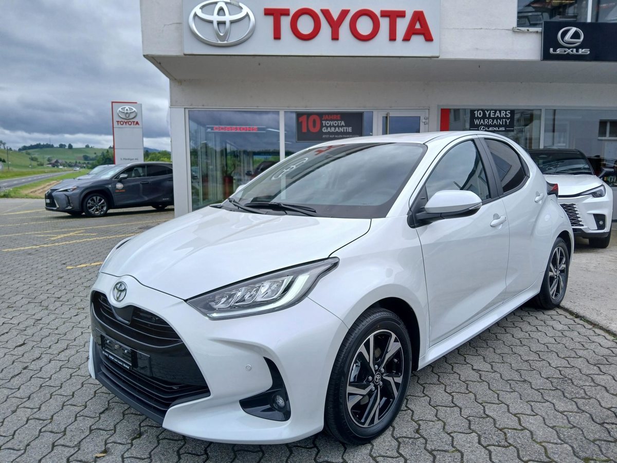 TOYOTA Yaris 1.5 VVT-i HSD Trend
