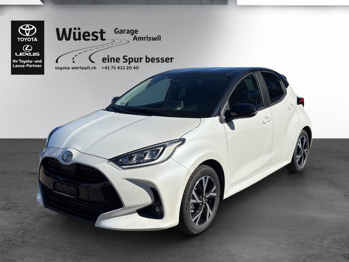 TOYOTA Yaris 1.5 VVT-i HSD Trend Black & White