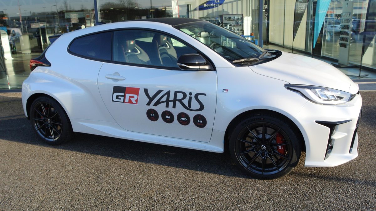 TOYOTA GR Yaris 1.6 Turbo Sport 4x4, Petrol, Second hand / Used, Manual - 4