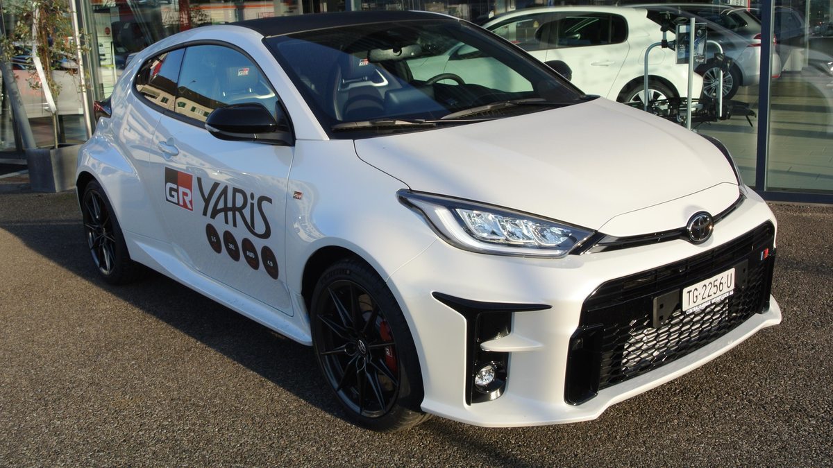 TOYOTA GR Yaris 1.6 Turbo Sport 4x4, Petrol, Second hand / Used, Manual - 5