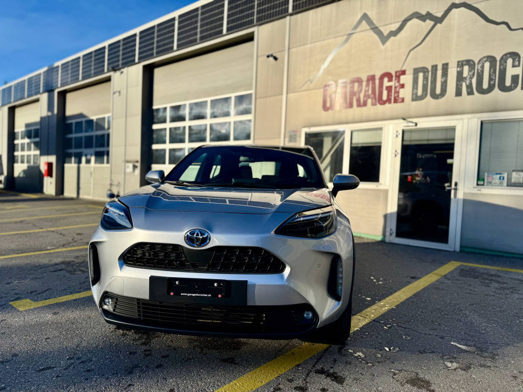 TOYOTA Yaris Cross 1.5 VVT-i HSD Trend AWD-i