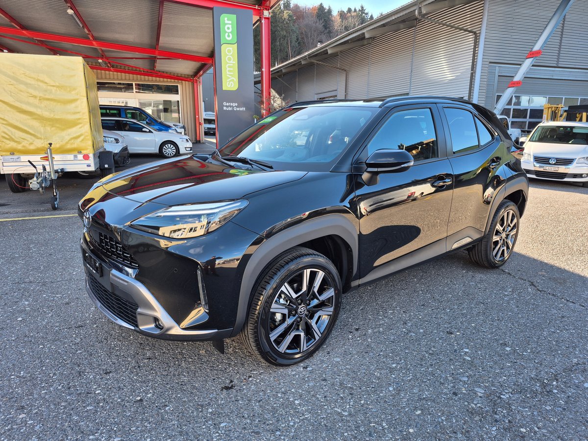 TOYOTA Yaris Cross 1.5 Premium AWDi e-CVT 130 PS