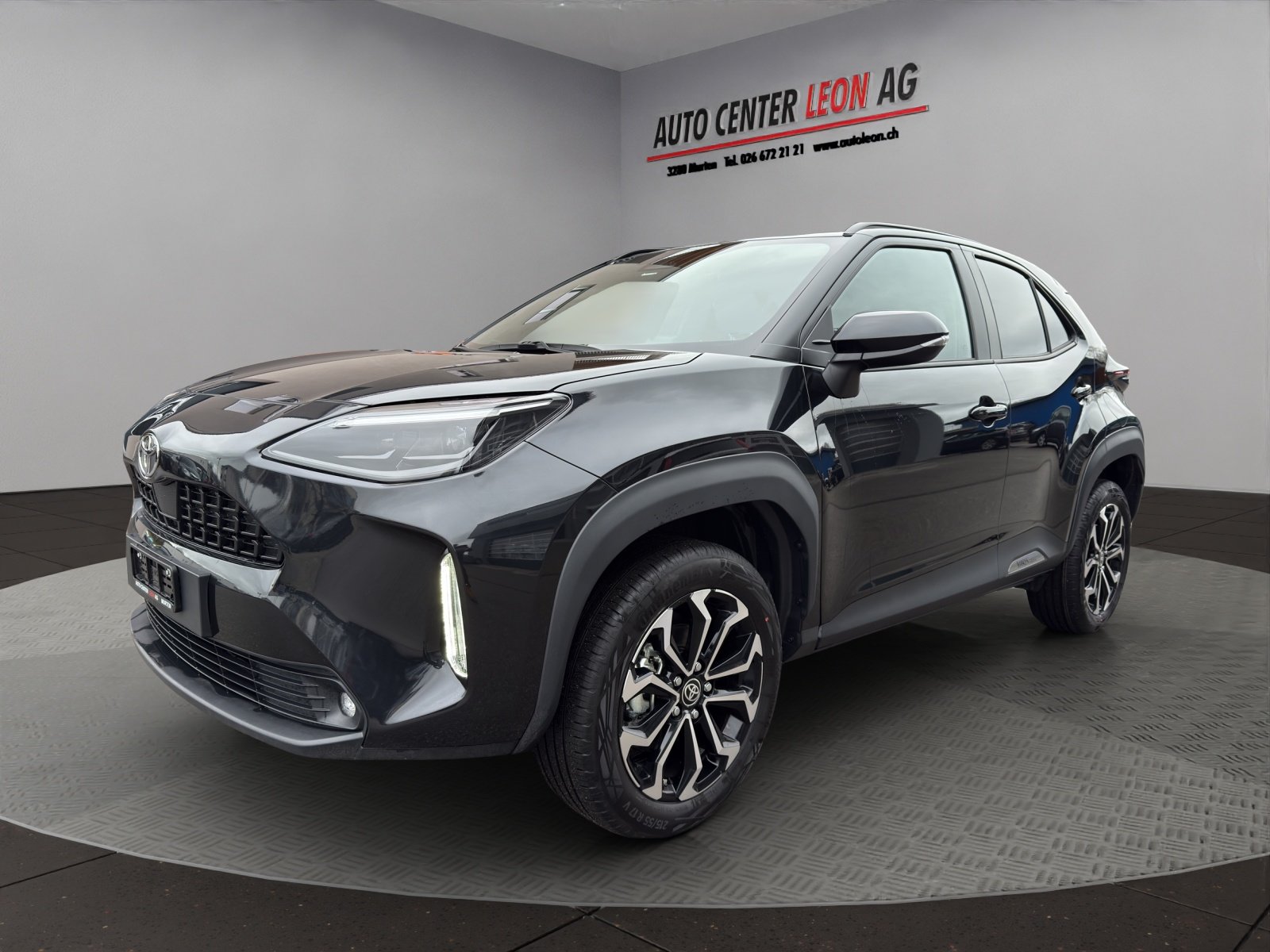 TOYOTA Yaris Cross 1.5 Premium AWDi e-CVT, Hybride Intégral Essence/Électricité, Voiture nouvelle, Automatique - 2
