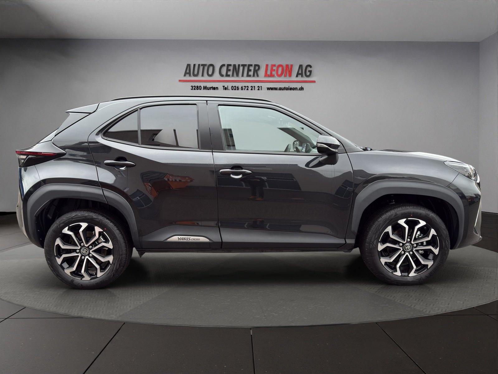 TOYOTA Yaris Cross 1.5 Premium AWDi e-CVT, Hybride Intégral Essence/Électricité, Voiture nouvelle, Automatique - 7