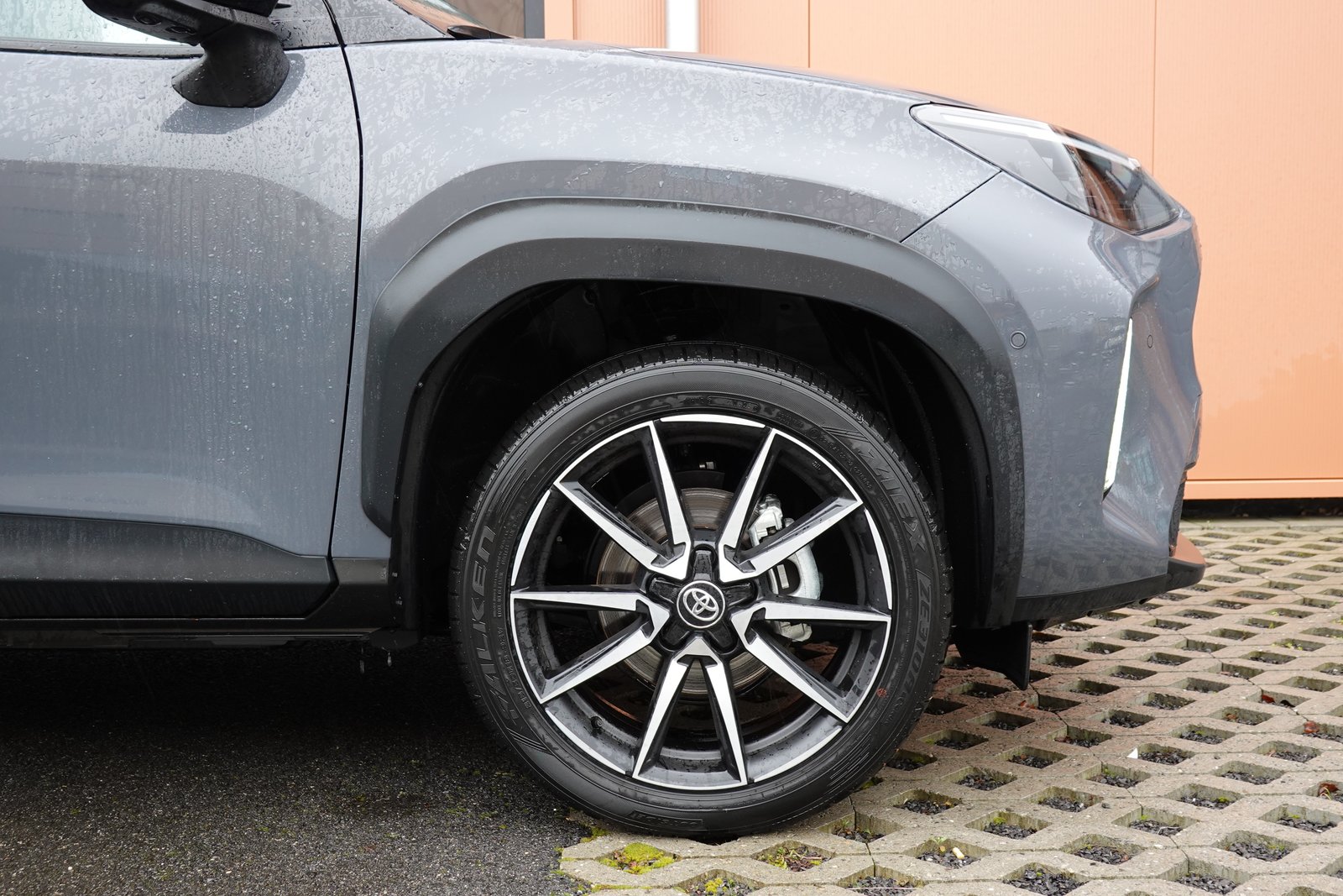 TOYOTA Yaris Cross 1.5 GR Sport e-CVT - Son JBL * Toit Panor, Hybride Intégral Essence/Électricité, Voiture nouvelle, Automatique - 5