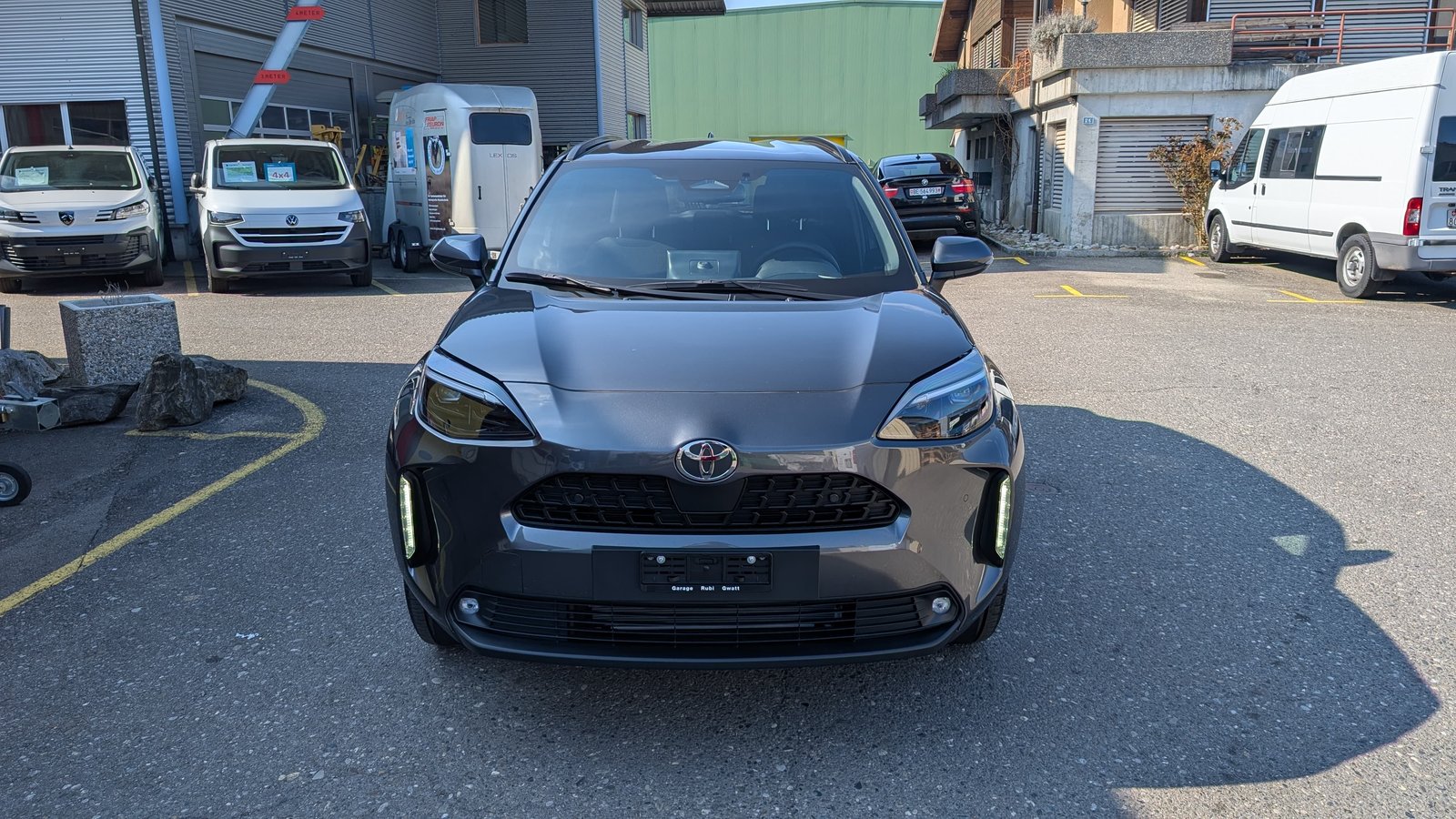 TOYOTA Yaris Cross 1.5 Trend AWDi e-CVT 130 PS, Voll-Hybrid Benzin/Elektro, Neuwagen, Automatik - 2