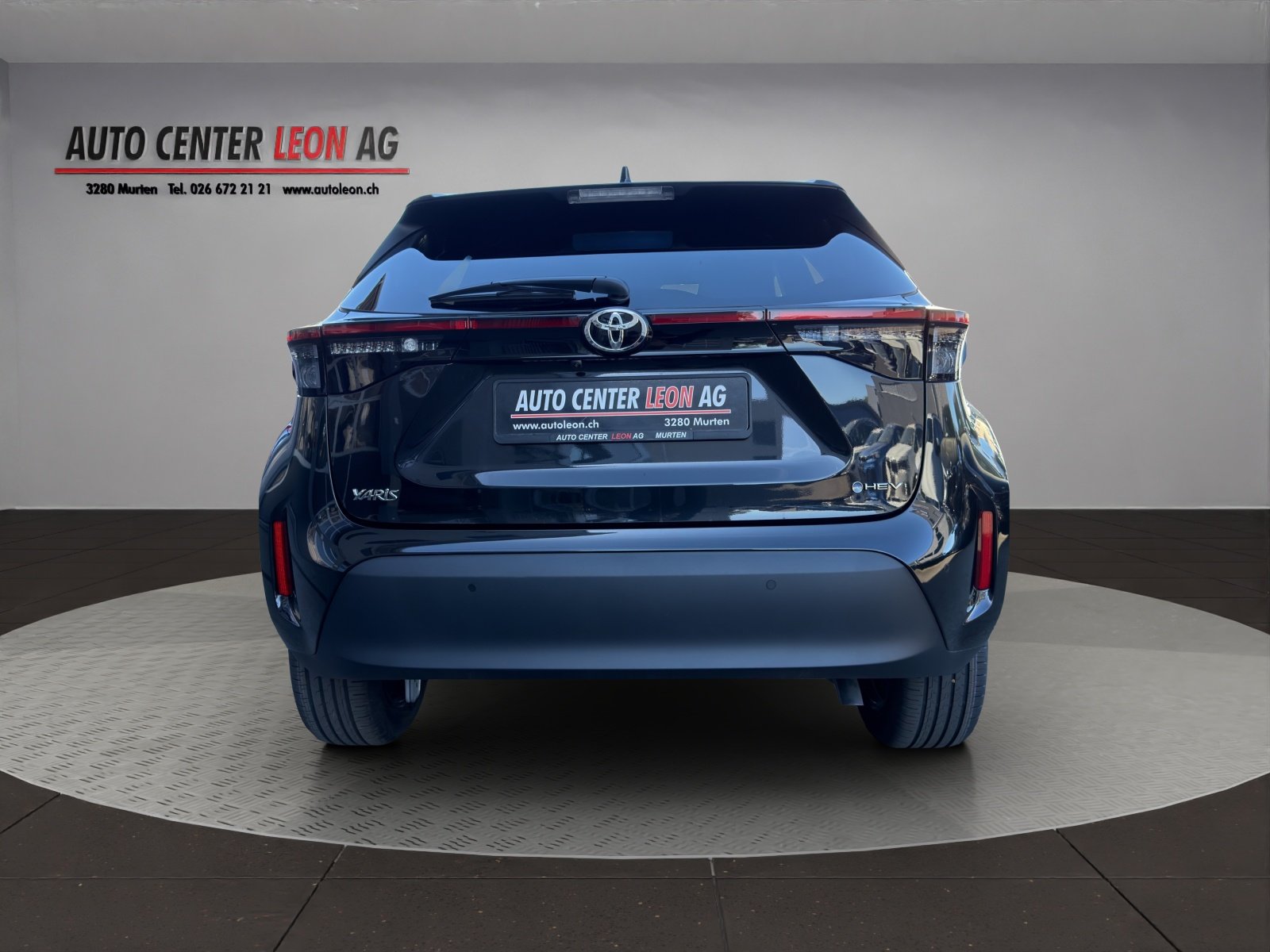 TOYOTA Yaris Cross 1.5 Active Drive AWDi e-CVT, Full-Hybrid Petrol/Electric, New car, Automatic - 5