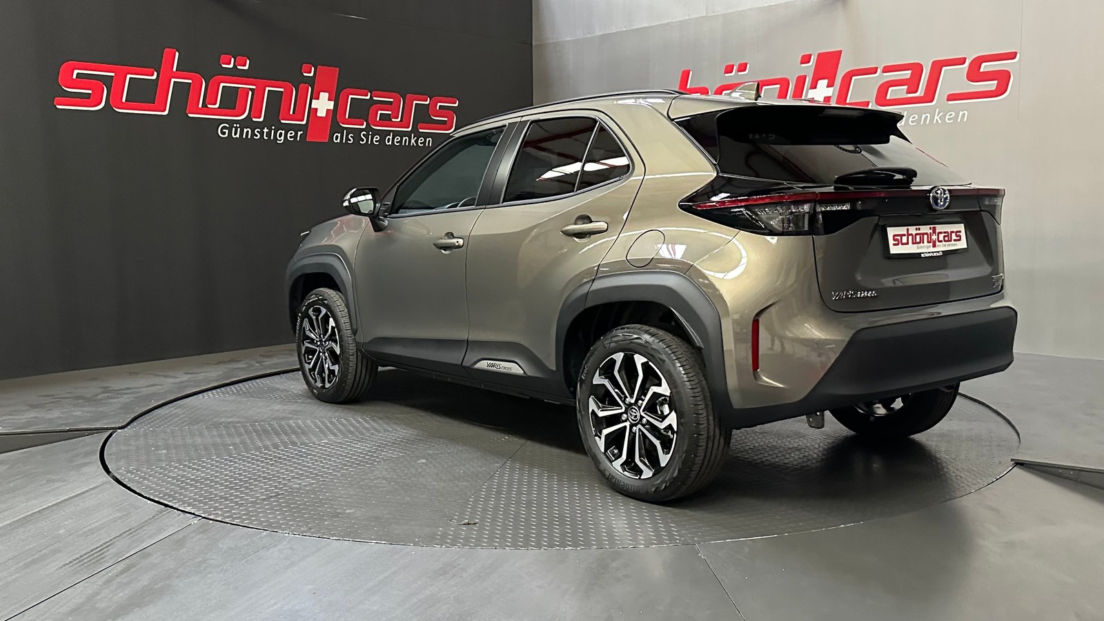 TOYOTA Yaris Cross 1.5 Trend AWDi e-CVT 130PS, Full-Hybrid Petrol/Electric, New car, Automatic - 3