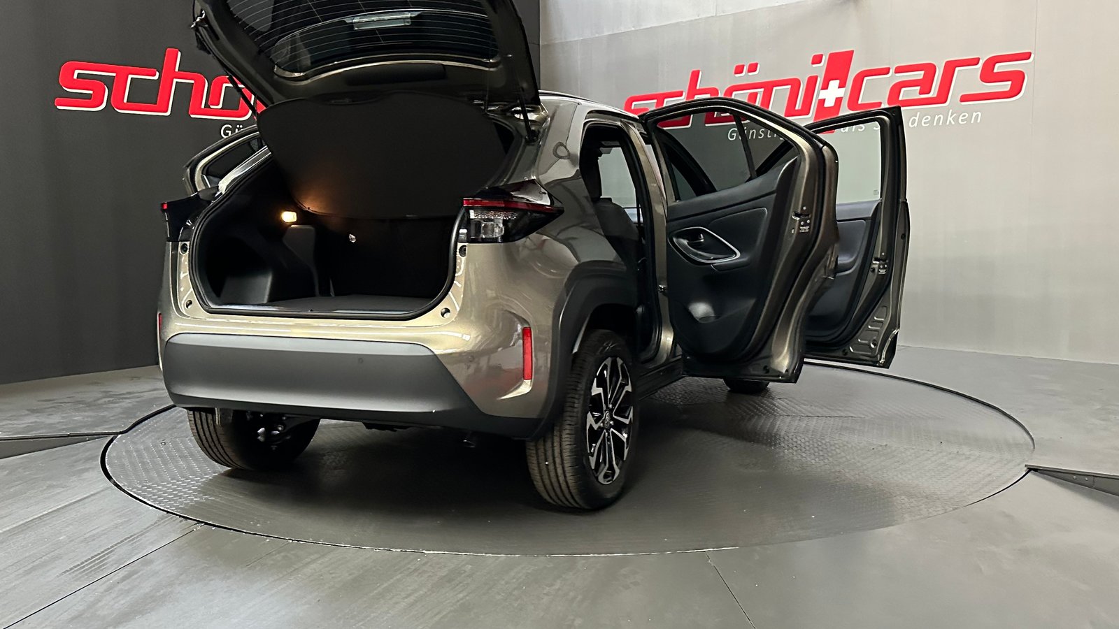 TOYOTA Yaris Cross 1.5 Trend AWDi e-CVT 130PS, Full-Hybrid Petrol/Electric, New car, Automatic - 5