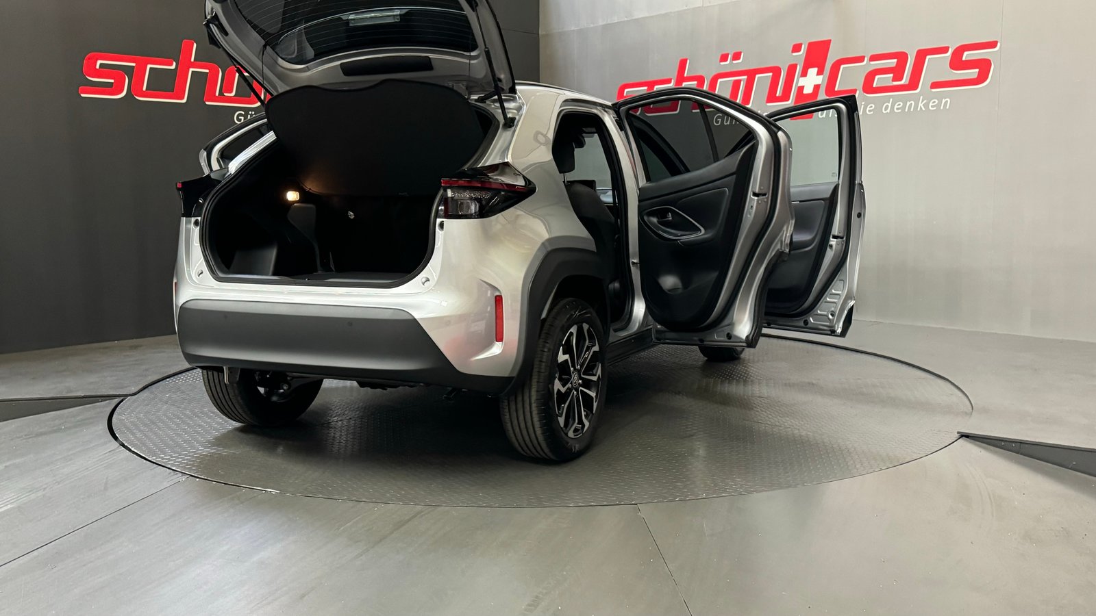 TOYOTA Yaris Cross 1.5 Trend AWDi e-CVT, Voll-Hybrid Benzin/Elektro, Neuwagen, Automatik - 7
