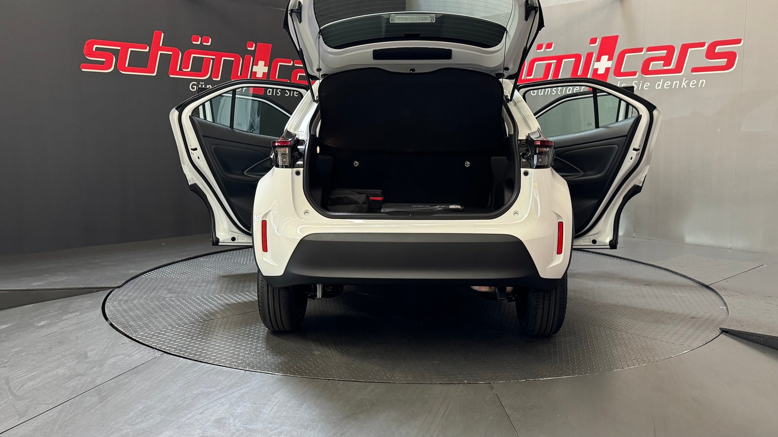 TOYOTA Yaris Cross 1.5 Comfort e-CVT, Voll-Hybrid Benzin/Elektro, Neuwagen, Automatik - 5
