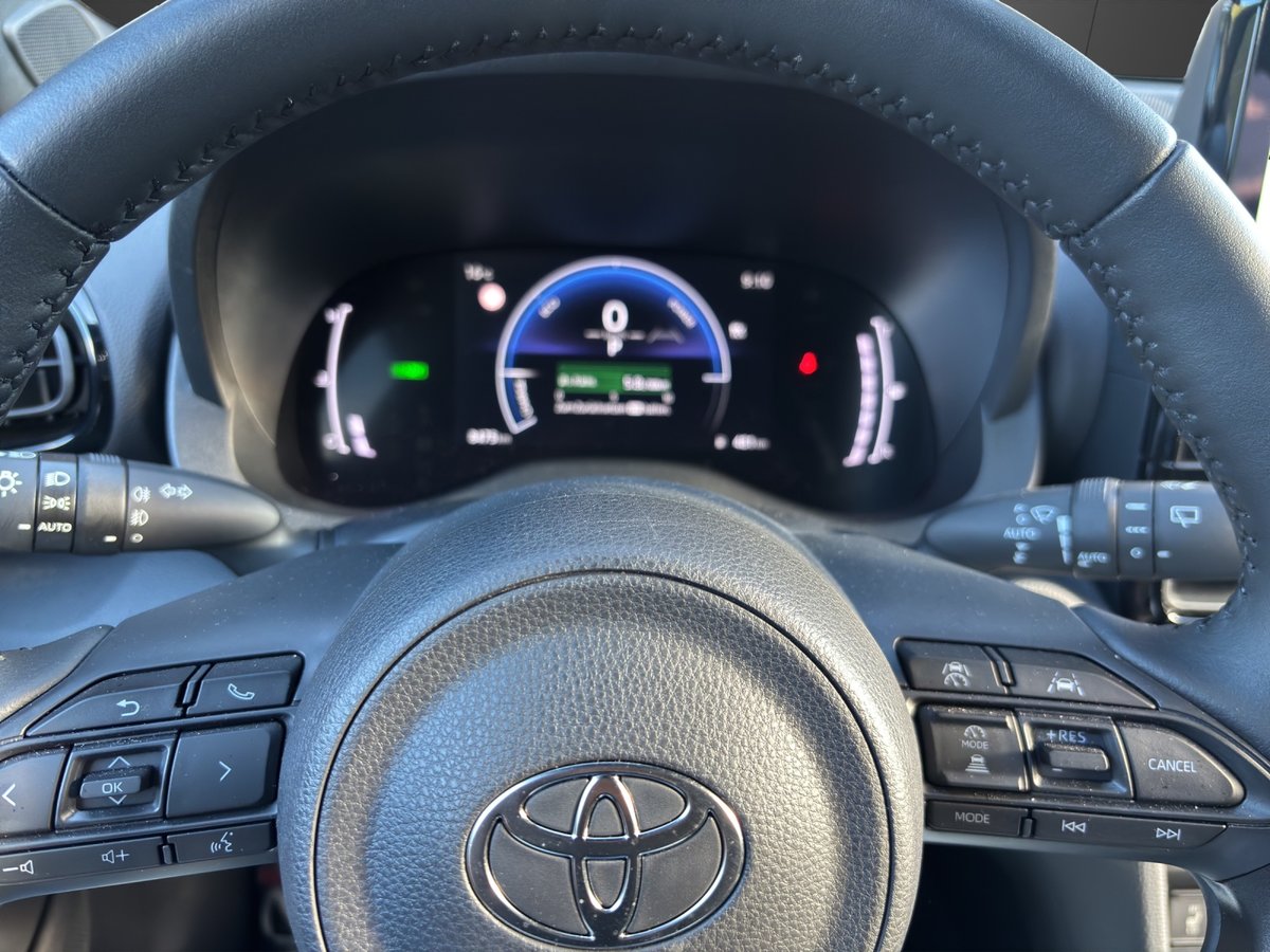 TOYOTA Yaris Cross 1.5 Trend AWDi e-CVT, Hybride Intégral Essence/Électricité, Occasion / Utilisé, Automatique - 6