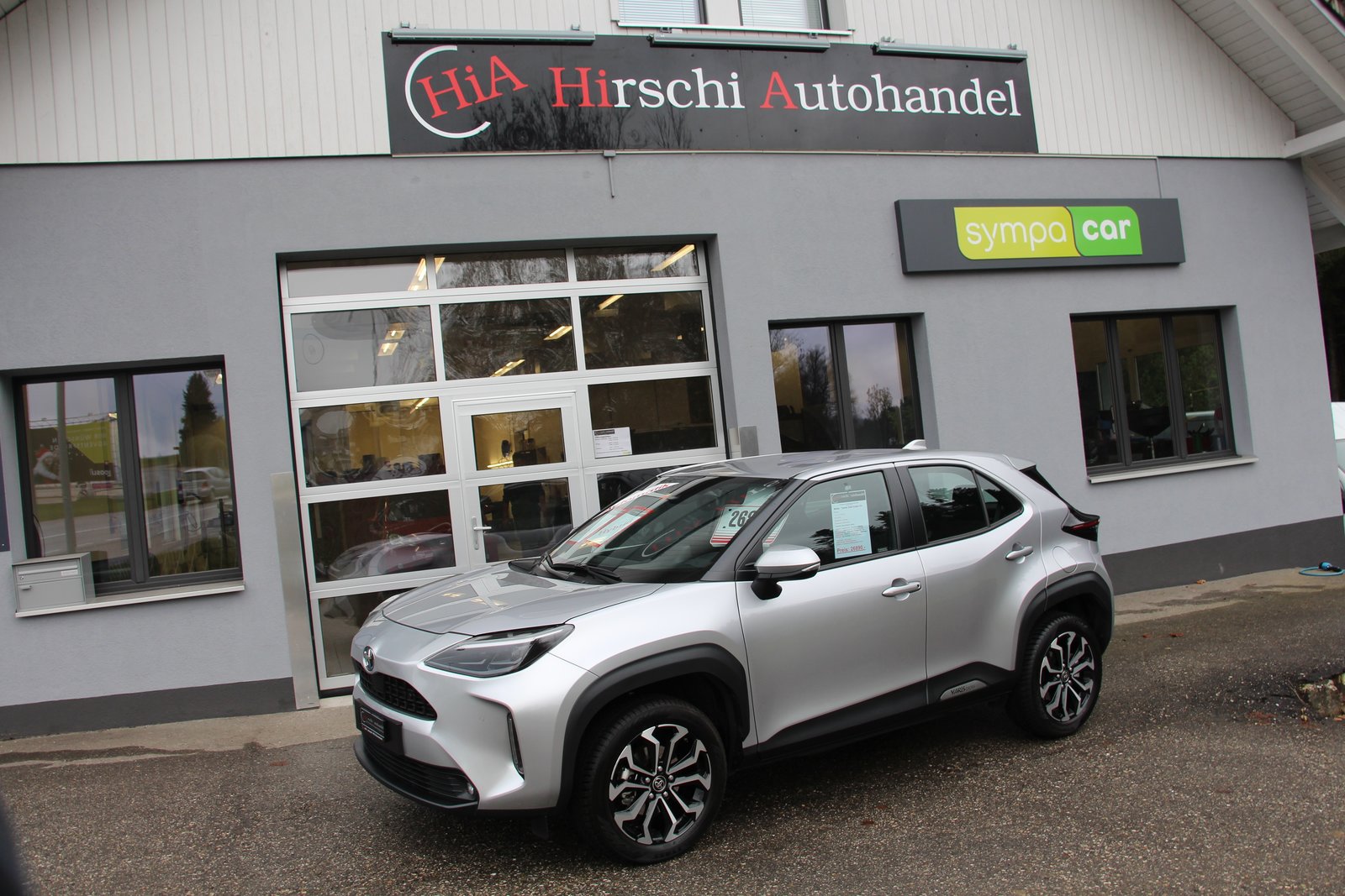 TOYOTA Yaris Cross 1.5 Elegant e-CVT AWDi