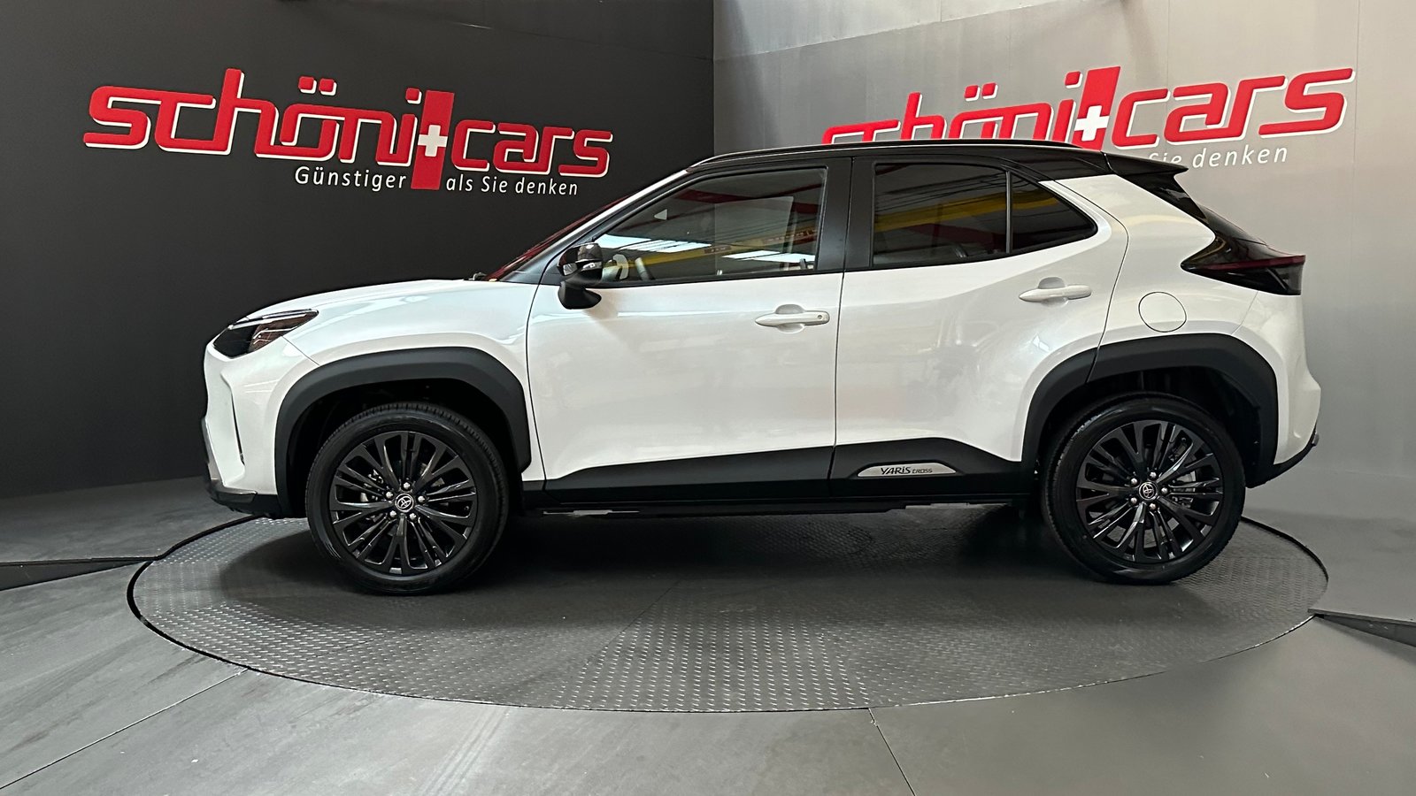 TOYOTA Yaris Cross 1.5 Adventure e-CVT AWDi, Hybride Integrale Benzina/Elettrica, Occasioni / Usate, Automatico - 2