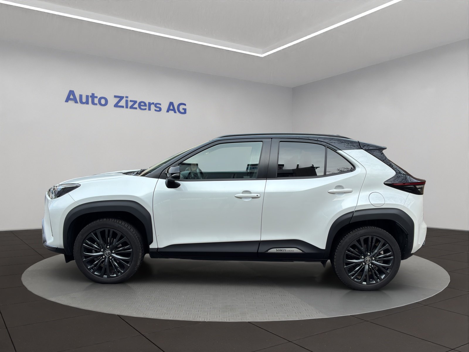 TOYOTA Yaris Cross 1.5 Adventure e-CVT AWDi, Hybride Integrale Benzina/Elettrica, Occasioni / Usate, Automatico - 3