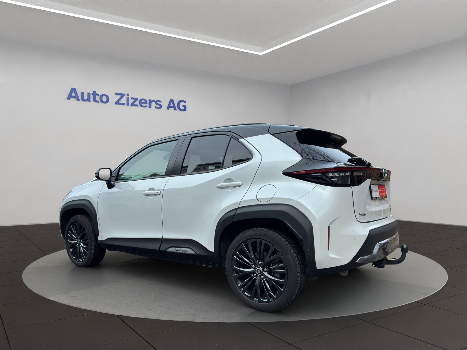 TOYOTA Yaris Cross 1.5 Adventure e-CVT AWDi, Hybride Integrale Benzina/Elettrica, Occasioni / Usate, Automatico - 4