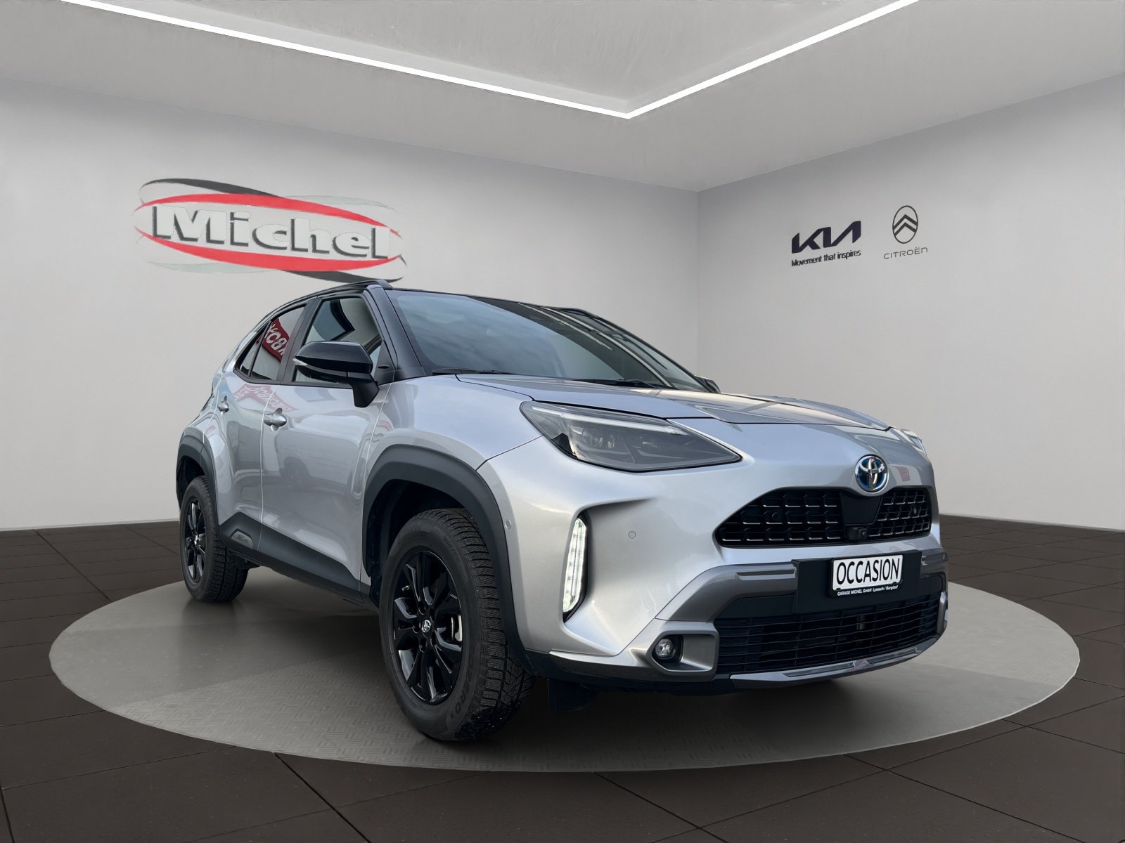 TOYOTA Yaris Cross 1.5 Adventure e-CVT AWDi, Voll-Hybrid Benzin/Elektro, Occasion / Gebraucht, Automatik - 3