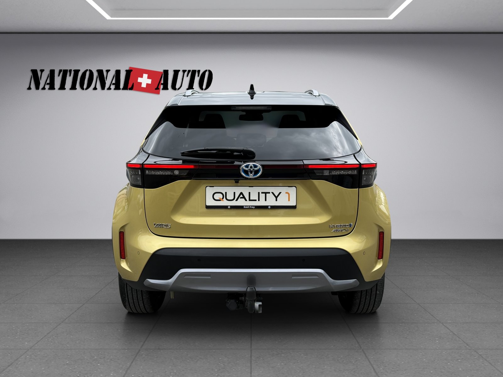 TOYOTA Yaris Cross 1.5 Premiere Edition e-CVT AWDi, Voll-Hybrid Benzin/Elektro, Occasion / Gebraucht, Automatik - 7