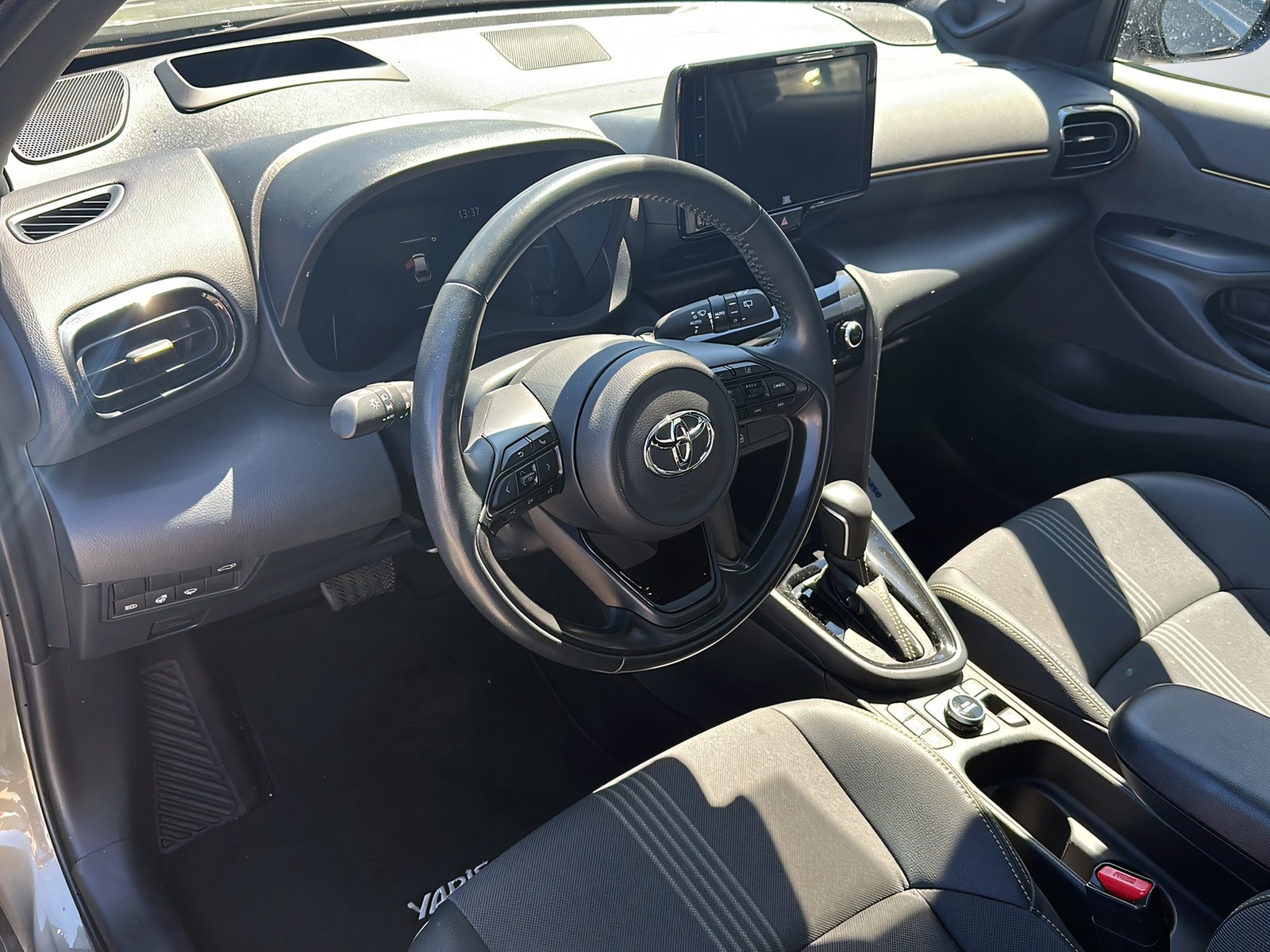 TOYOTA Yaris Cross 1.5 Adventure e-CVT AWDi, Full-Hybrid Petrol/Electric, Second hand / Used, Automatic - 5