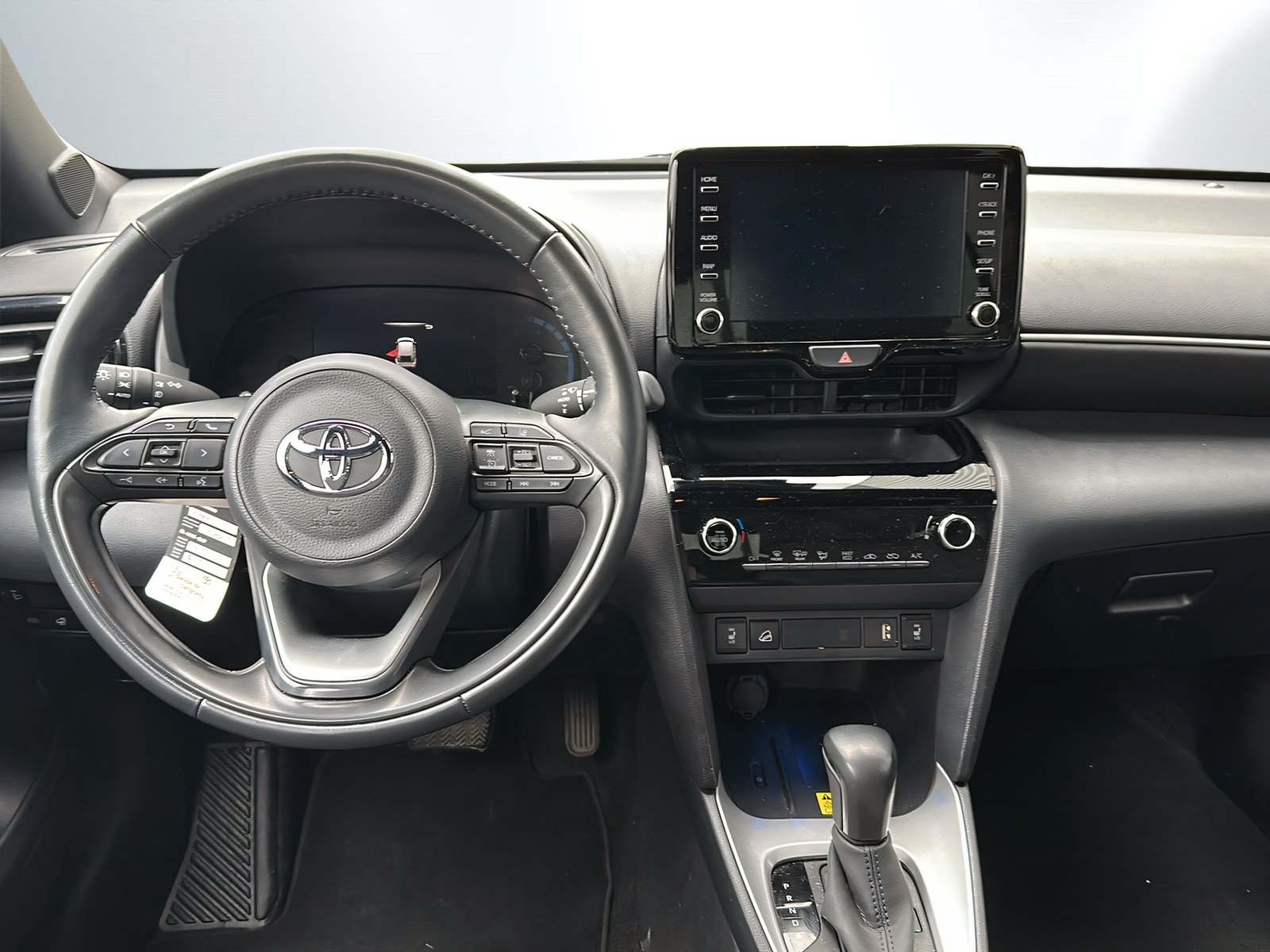 TOYOTA Yaris Cross 1.5 Trend e-CVT AWDi, Full-Hybrid Petrol/Electric, Second hand / Used, Automatic - 6