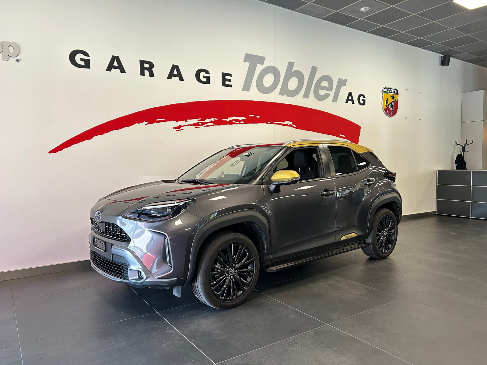TOYOTA Yaris Cross 1.5 Adventure e-CVT AWDi, Voll-Hybrid Benzin/Elektro, Occasion / Gebraucht, Automatik