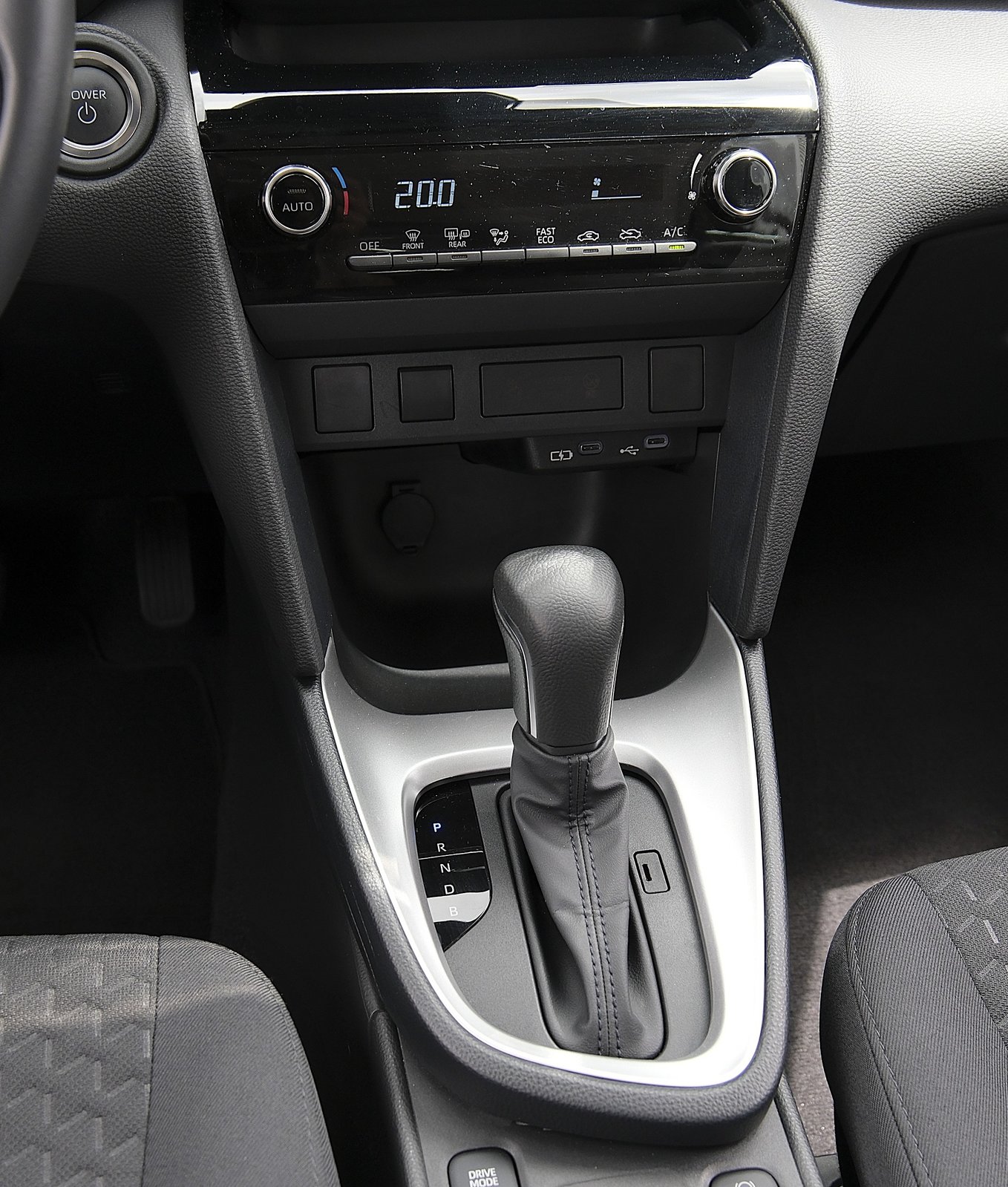 TOYOTA Yaris Cross 1.5 Trend e-CVT, Voll-Hybrid Benzin/Elektro, Occasion / Gebraucht, Automatik - 7