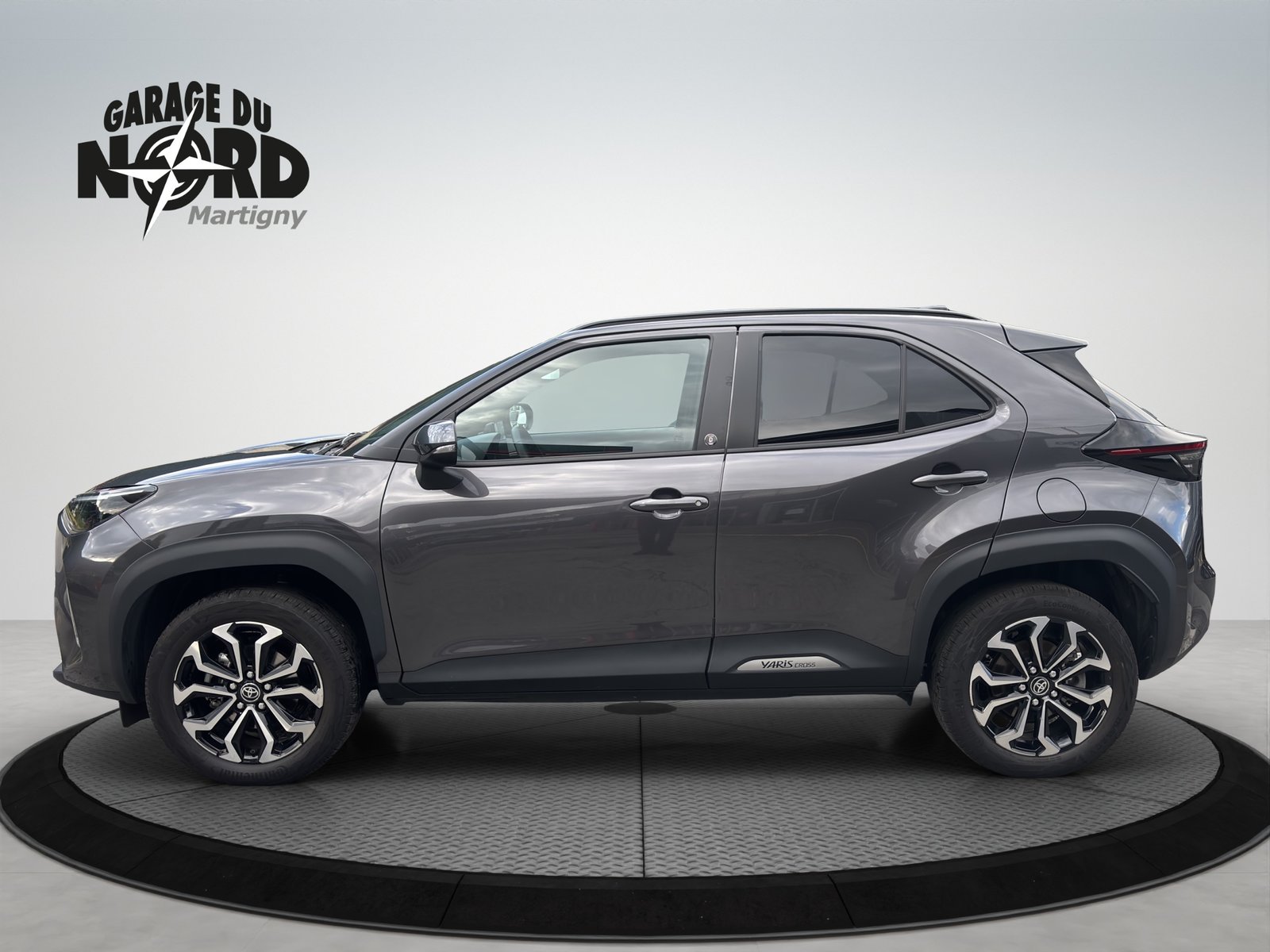 TOYOTA Yaris Cross 1.5 Trend AWDi e-CVT, Full-Hybrid Petrol/Electric, Second hand / Used, Automatic - 3