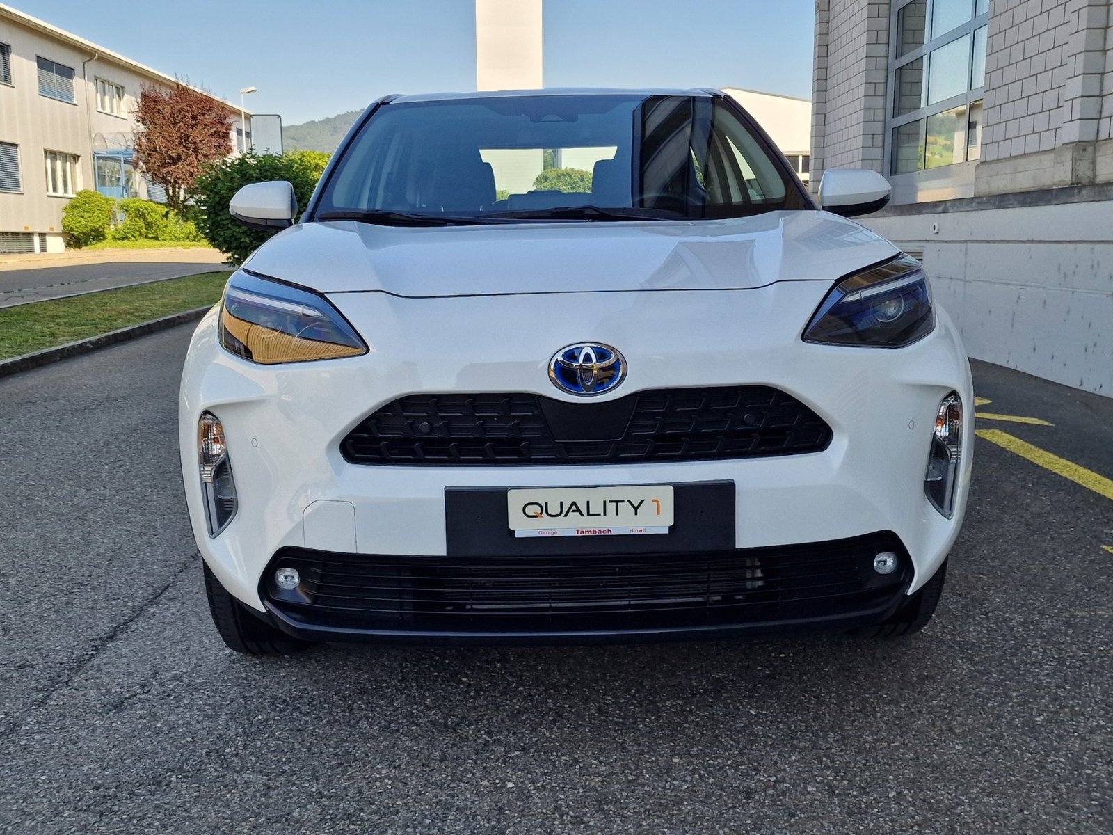 TOYOTA Yaris Cross 1.5 Comfort e-CVT, Voll-Hybrid Benzin/Elektro, Occasion / Gebraucht, Automatik - 3