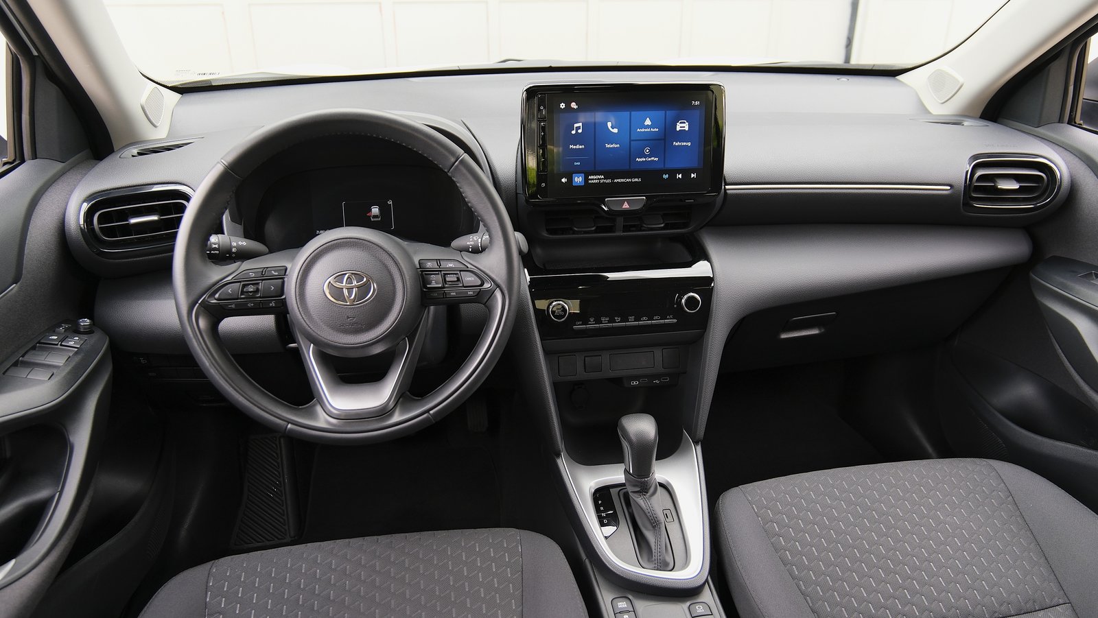 TOYOTA Yaris Cross 1.5 Trend e-CVT, Hybride Integrale Benzina/Elettrica, Occasioni / Usate, Automatico - 7