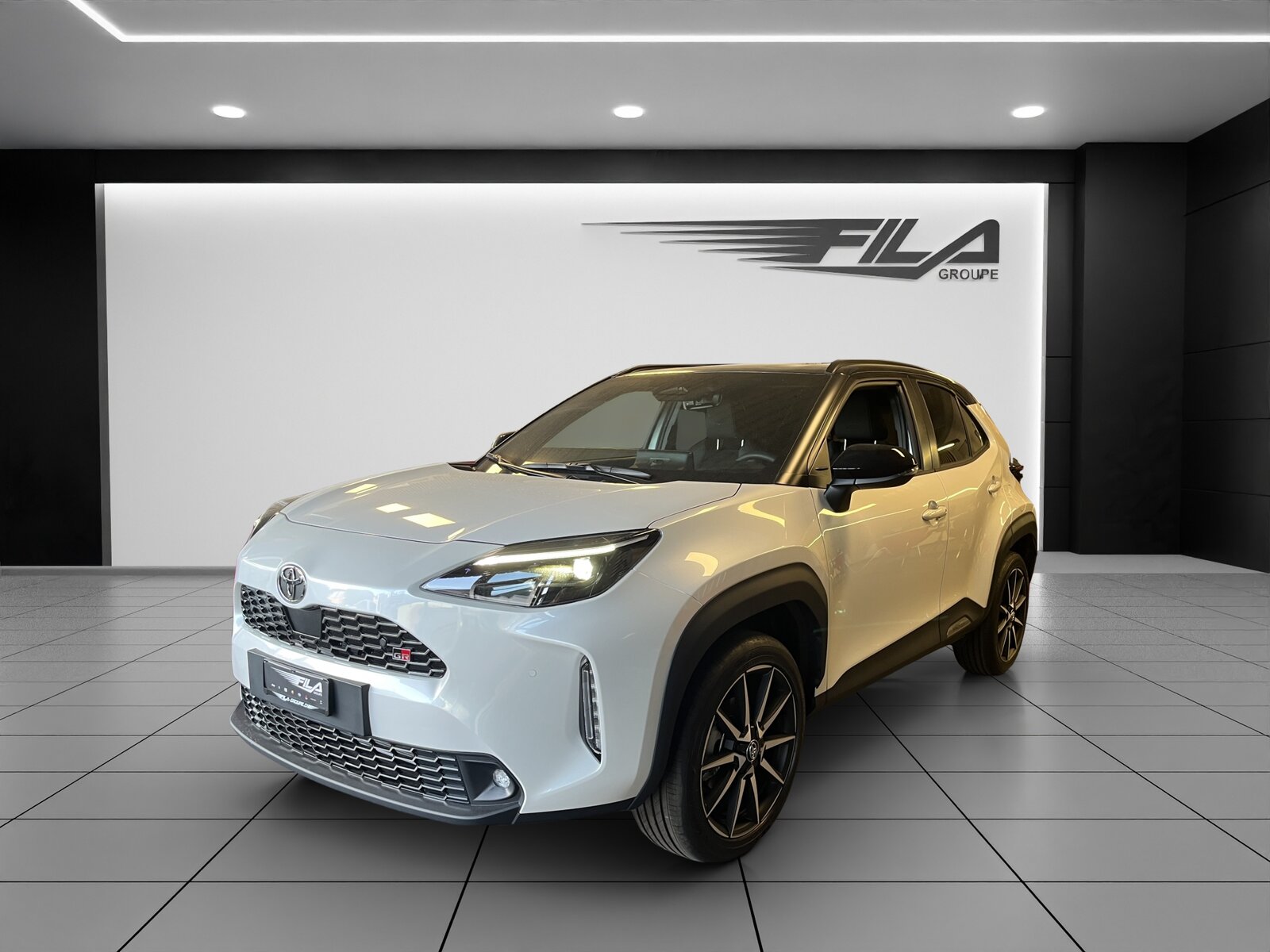 TOYOTA YARIS Cross 1.5 VVT-i HSD GR, Voll-Hybrid Benzin/Elektro, Neuwagen, Automatik - 2