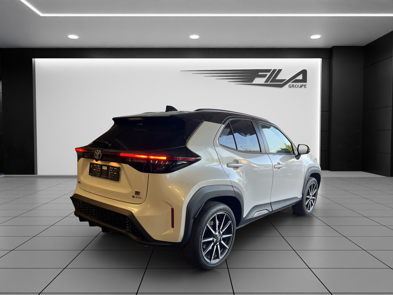 TOYOTA YARIS Cross 1.5 VVT-i HSD GR, Voll-Hybrid Benzin/Elektro, Neuwagen, Automatik - 6