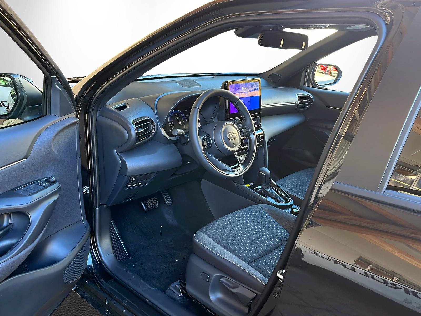 TOYOTA Yaris Cross 1.5 VVT-i HSD Trend AWD-i, Hybride Integrale Benzina/Elettrica, Auto nuove, Automatico - 7