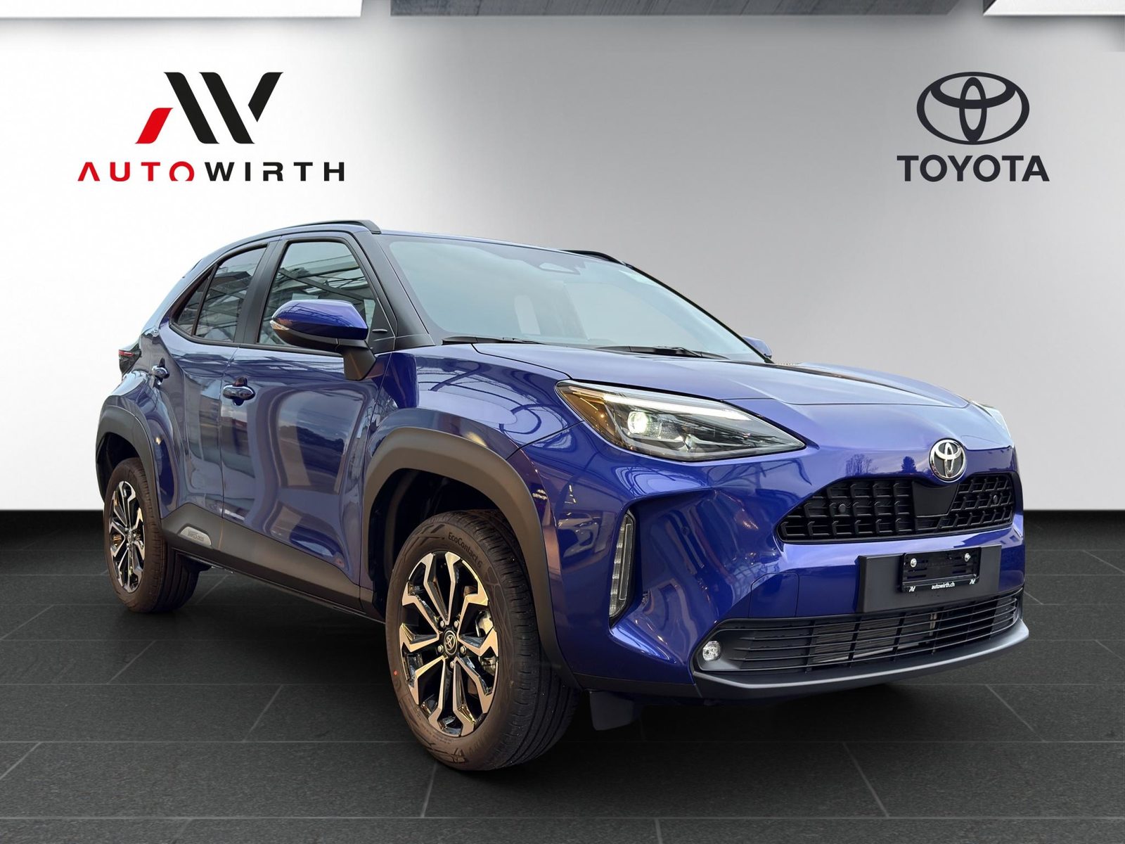 TOYOTA Yaris Cross 1.5 VVT-i HSD Trend AWD-i, Full-Hybrid Petrol/Electric, New car, Automatic - 3