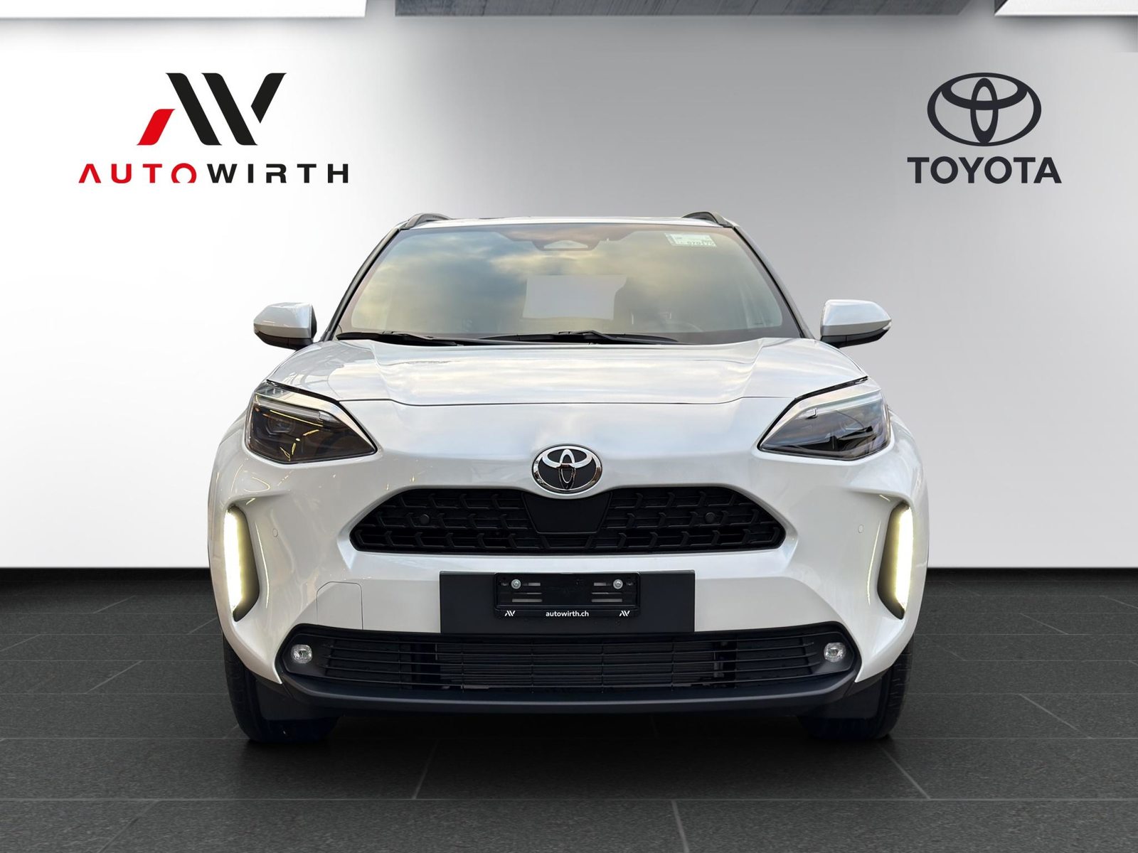 TOYOTA Yaris Cross 1.5 VVT-i HSD Trend AWD-i, Voll-Hybrid Benzin/Elektro, Neuwagen, Automatik - 2