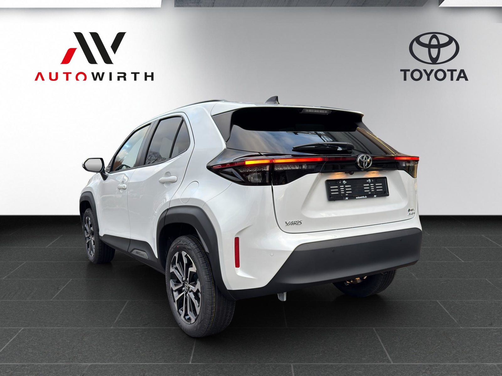 TOYOTA Yaris Cross 1.5 VVT-i HSD Trend AWD-i, Voll-Hybrid Benzin/Elektro, Neuwagen, Automatik - 7