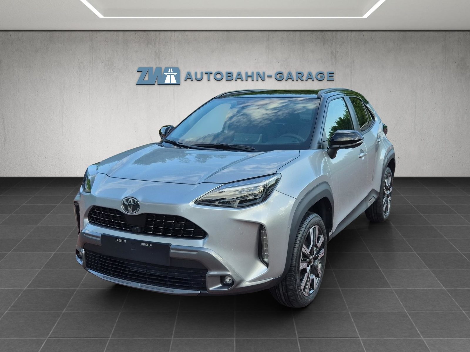 TOYOTA Yaris Cross 1.5 VVT-i HSD Premium AWD-i