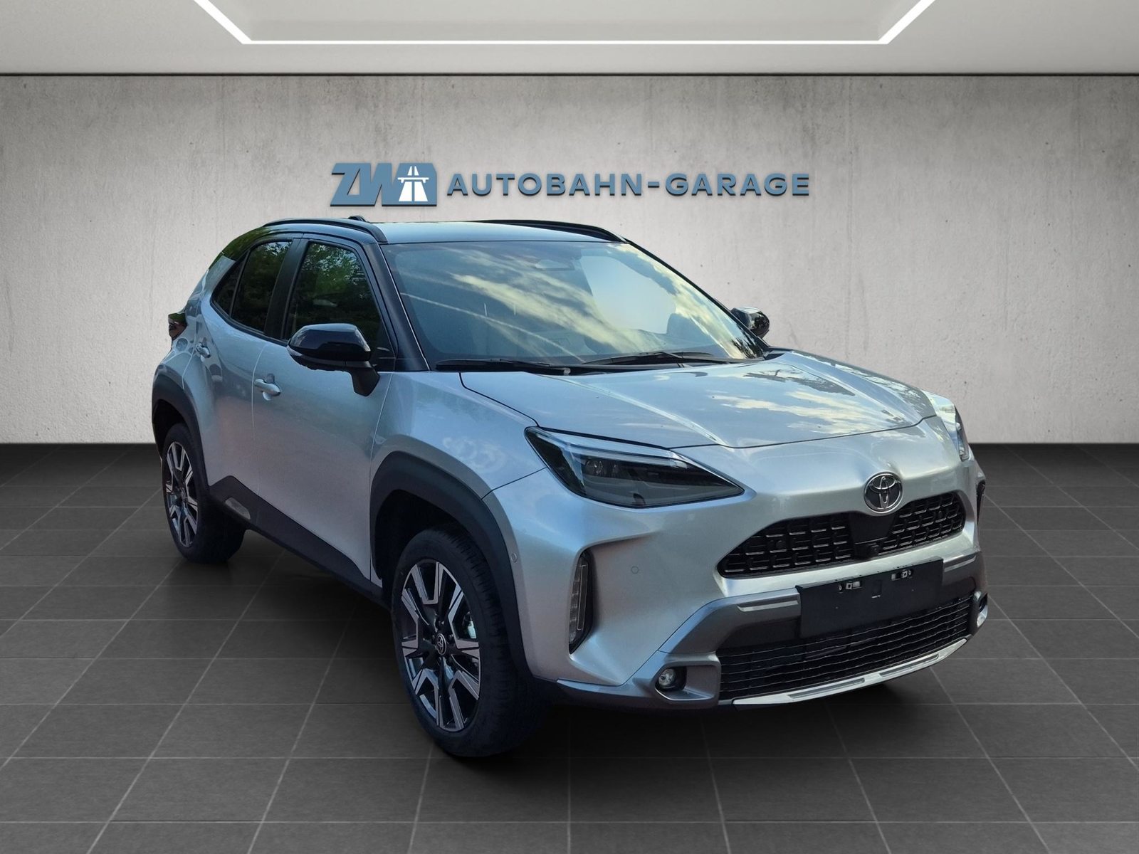 TOYOTA Yaris Cross 1.5 VVT-i HSD Premium AWD-i, Voll-Hybrid Benzin/Elektro, Neuwagen, Automatik - 7