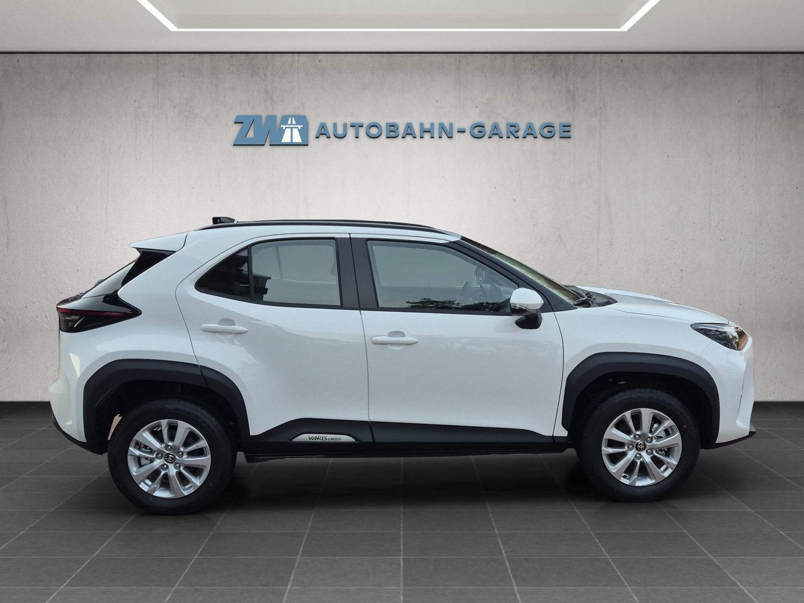 TOYOTA Yaris Cross 1.5 VVT-i HSD Comfort AWD-i, Voll-Hybrid Benzin/Elektro, Neuwagen, Automatik - 6
