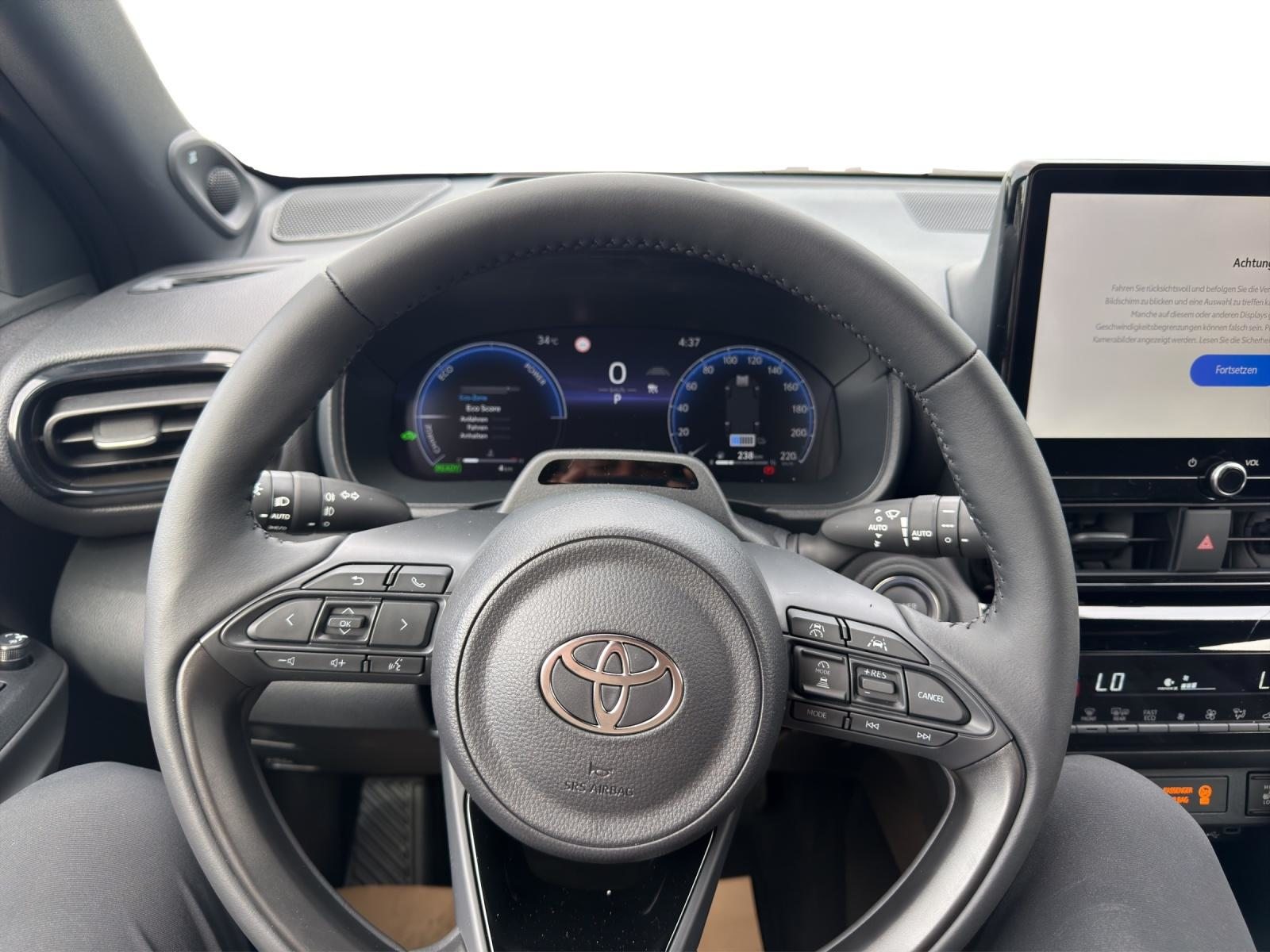 TOYOTA Yaris Cross 1.5 VVT-i HSD Premium AWD-i, Voll-Hybrid Benzin/Elektro, Neuwagen, Automatik - 7