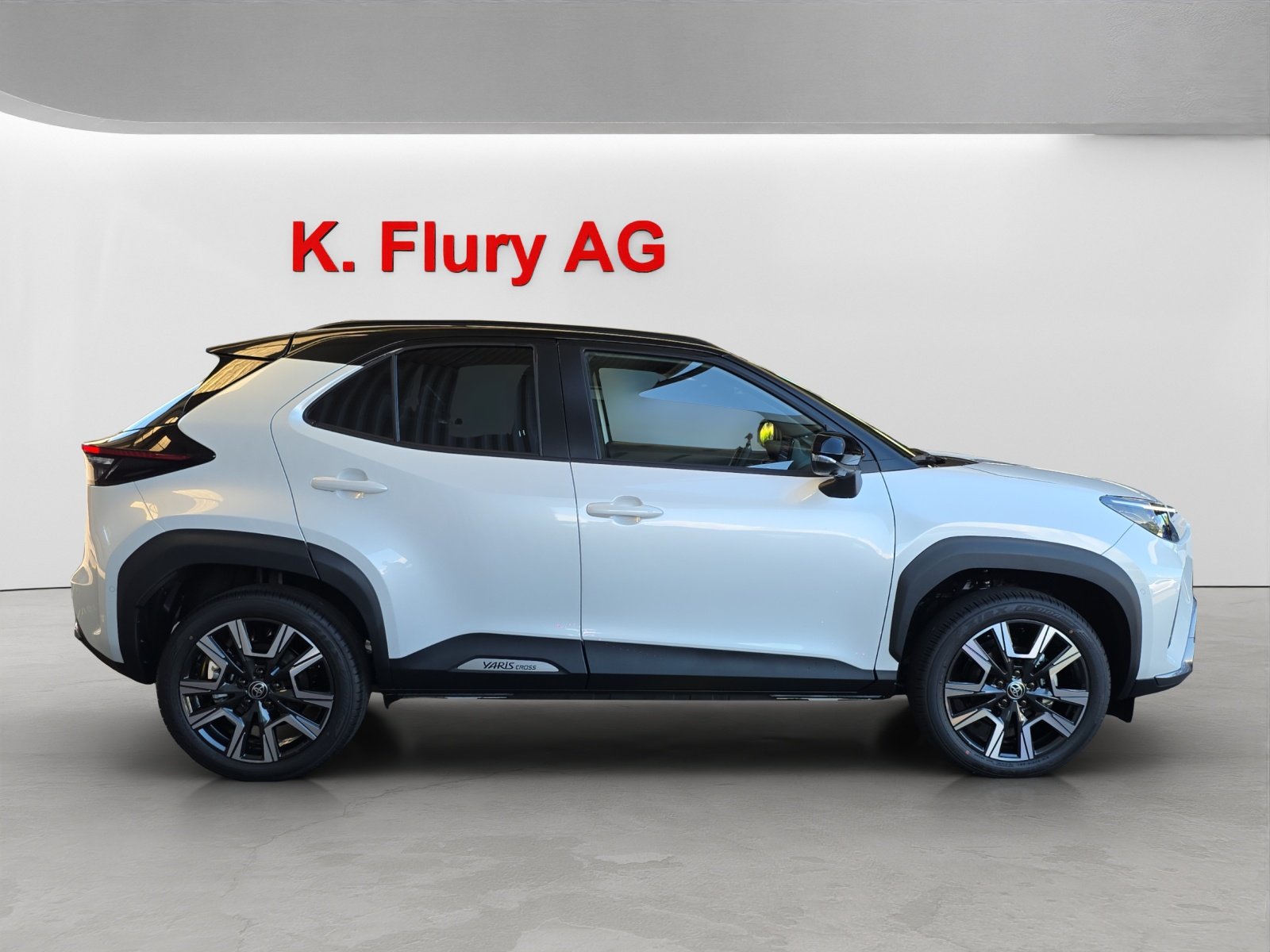 TOYOTA Yaris Cross 1.5 VVT-i HSD Premium AWD-i, Full-Hybrid Petrol/Electric, New car, Automatic - 6