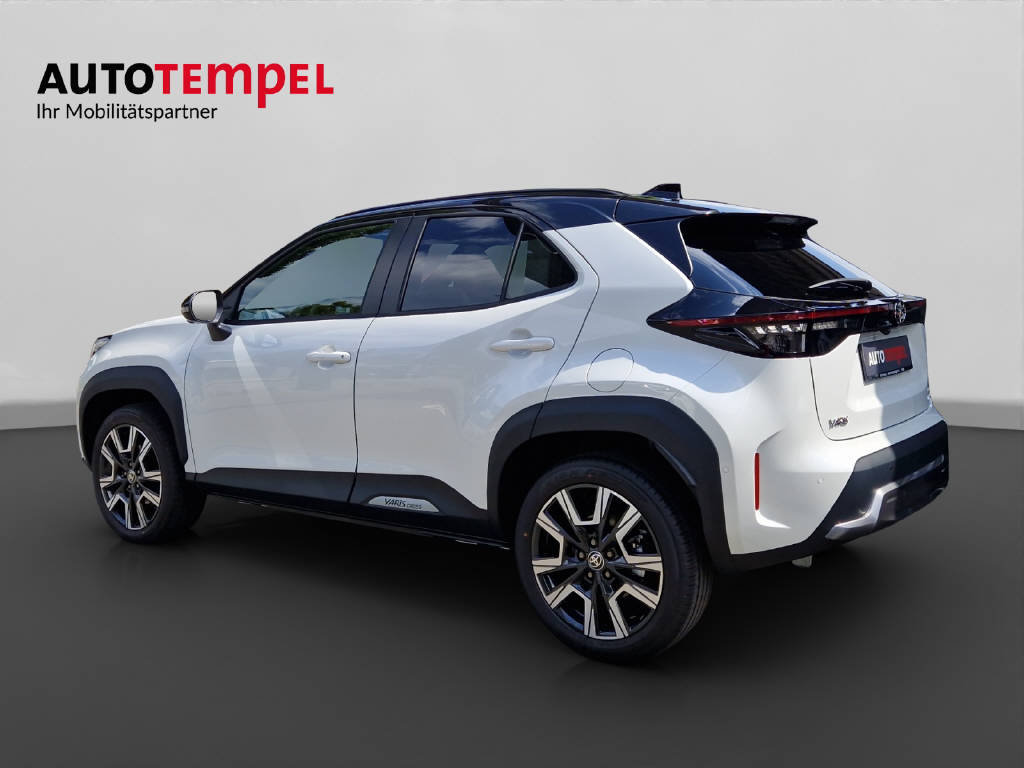 TOYOTA Yaris Cross 1.5 VVT-i HSD Prem 47403/004, Voll-Hybrid Benzin/Elektro, Neuwagen, Automatik - 3