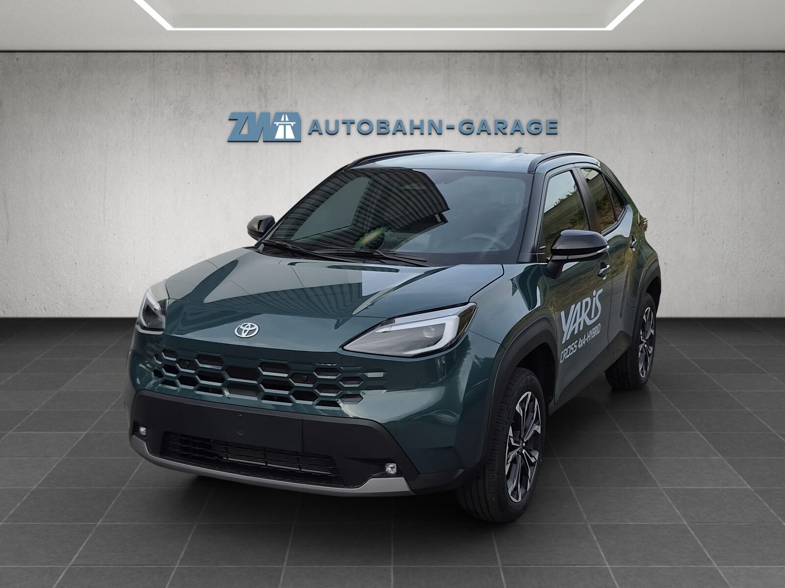TOYOTA Yaris Cross 1.5 VVT-i HSD Trend AWD-i