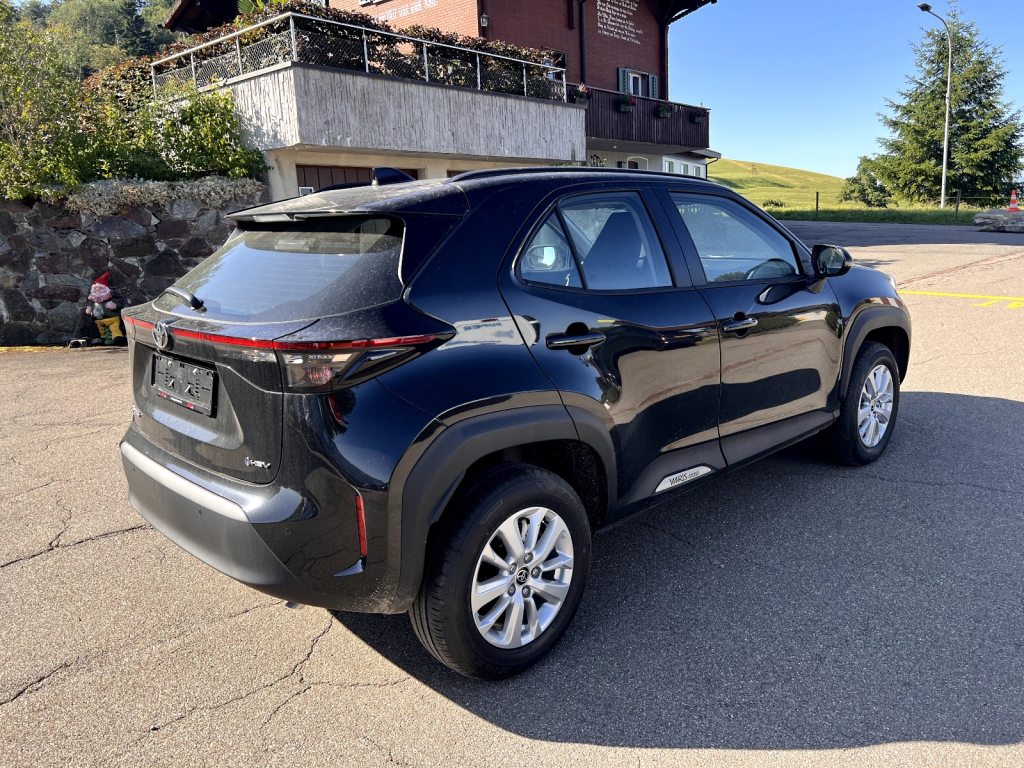 TOYOTA YARIS CROSS 1.5 VVT-i HSD Comfort, Voll-Hybrid Benzin/Elektro, Neuwagen, Automatik - 5