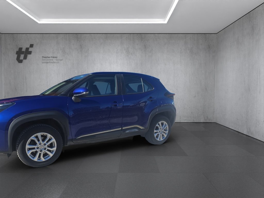 TOYOTA YARIS CROSS 1.5 VVT-i HSD Adventure AWD-i, Full-Hybrid Petrol/Electric, Second hand / Used, Automatic - 3