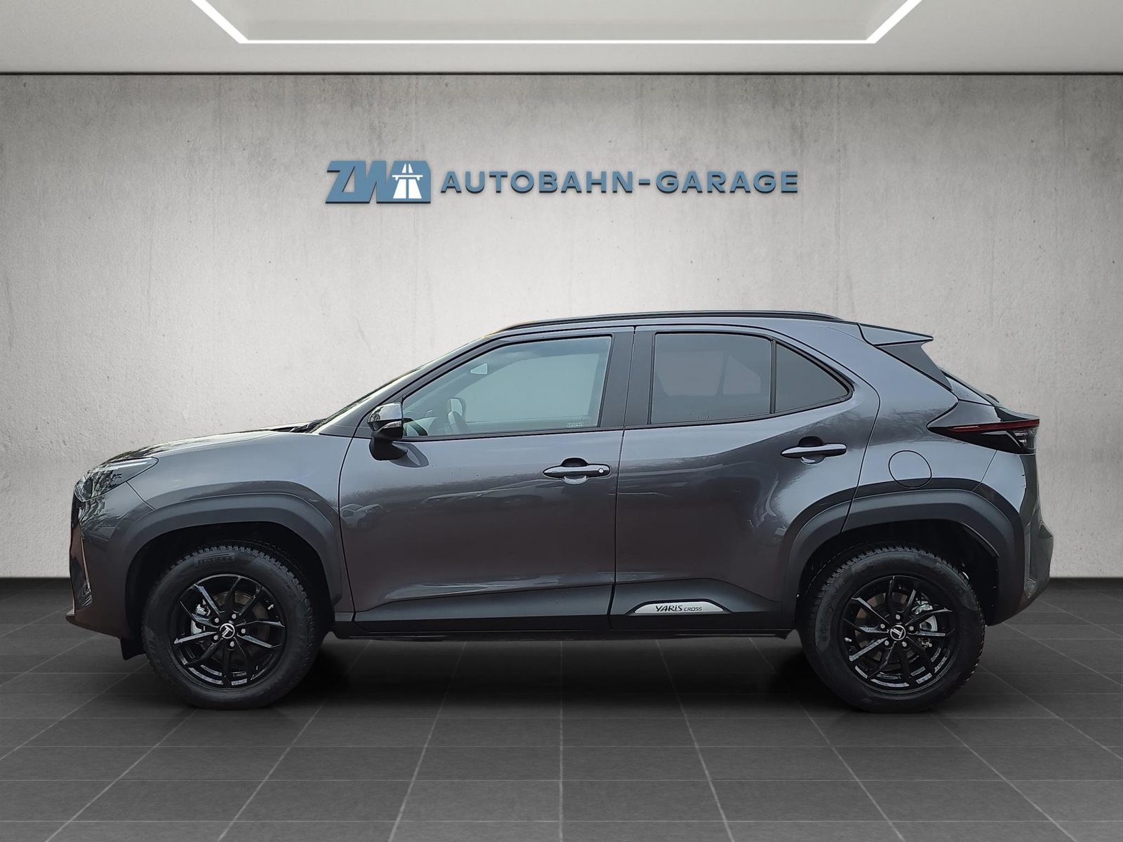 TOYOTA Yaris Cross 1.5 VVT-i HSD Trend AWD-i, Voll-Hybrid Benzin/Elektro, Occasion / Gebraucht, Automatik - 2