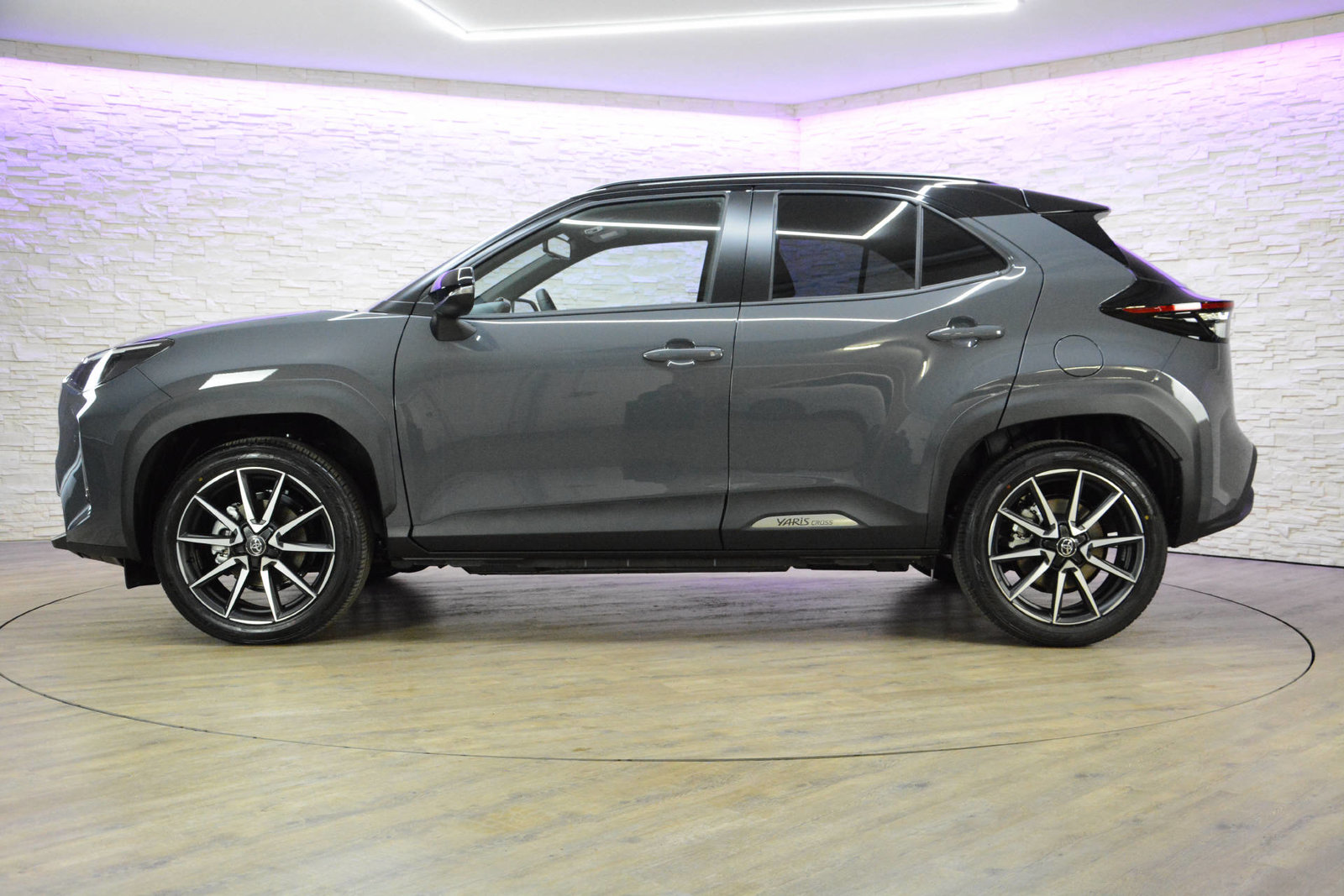 TOYOTA Yaris Cross 1.5 VVT-i HSD GR Sport, Hybride Integrale Benzina/Elettrica, Occasioni / Usate, Automatico - 4