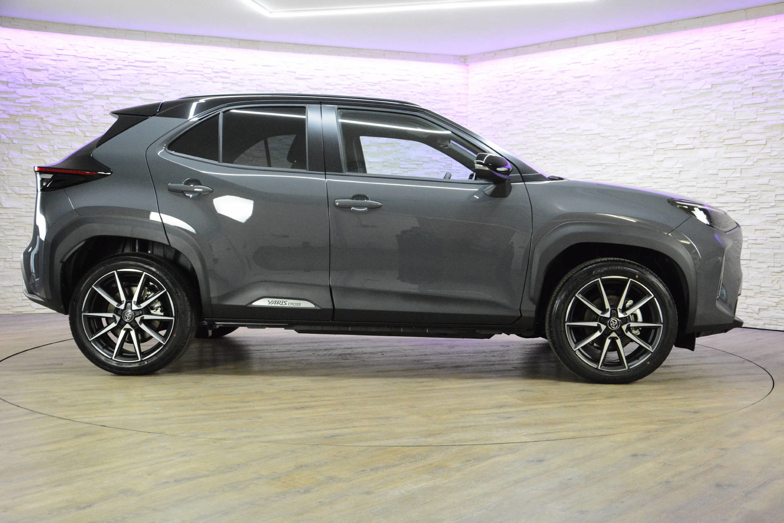 TOYOTA Yaris Cross 1.5 VVT-i HSD GR Sport, Hybride Integrale Benzina/Elettrica, Occasioni / Usate, Automatico - 5